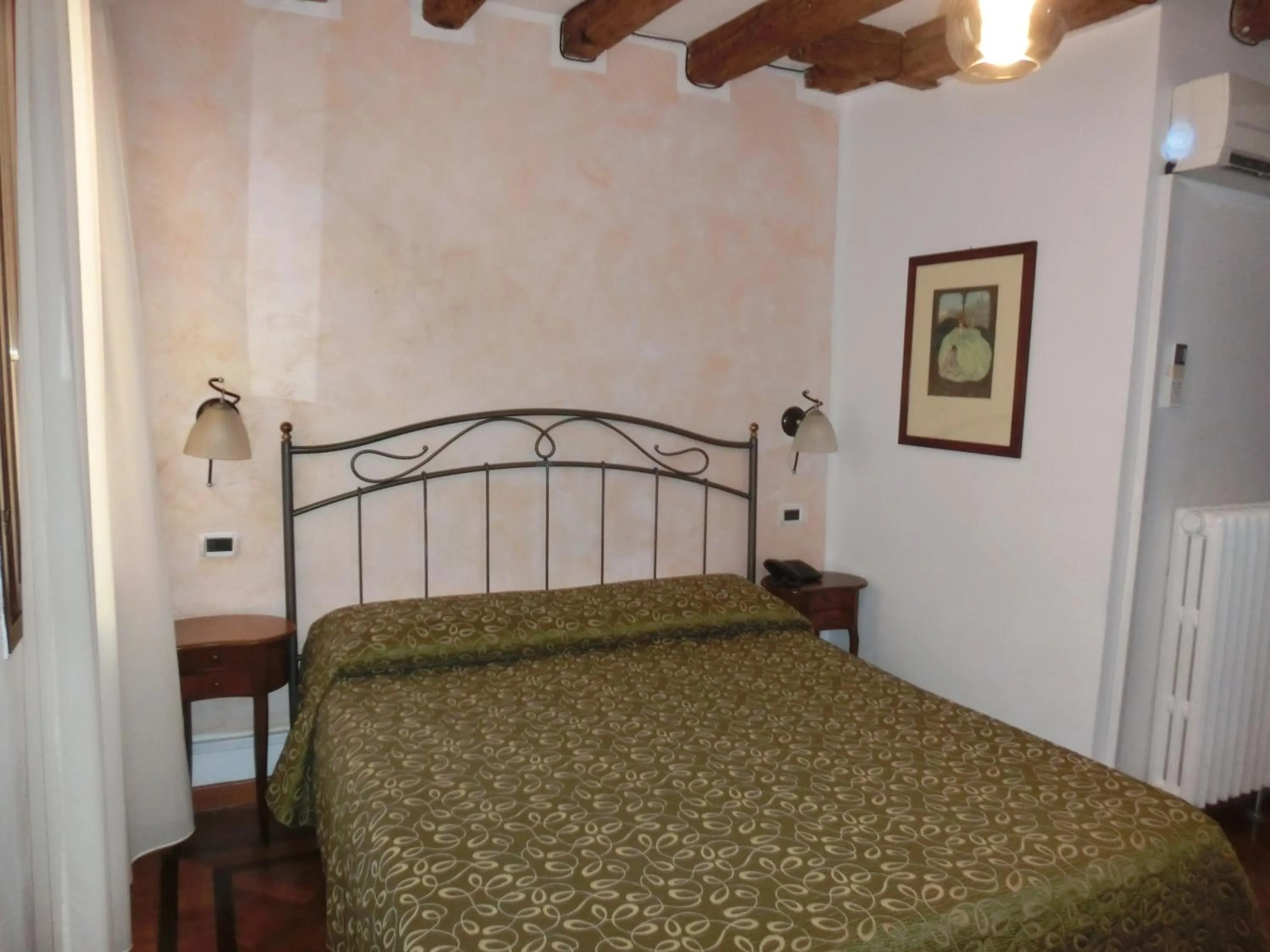 Bedroom, Bed in Locanda Art Deco