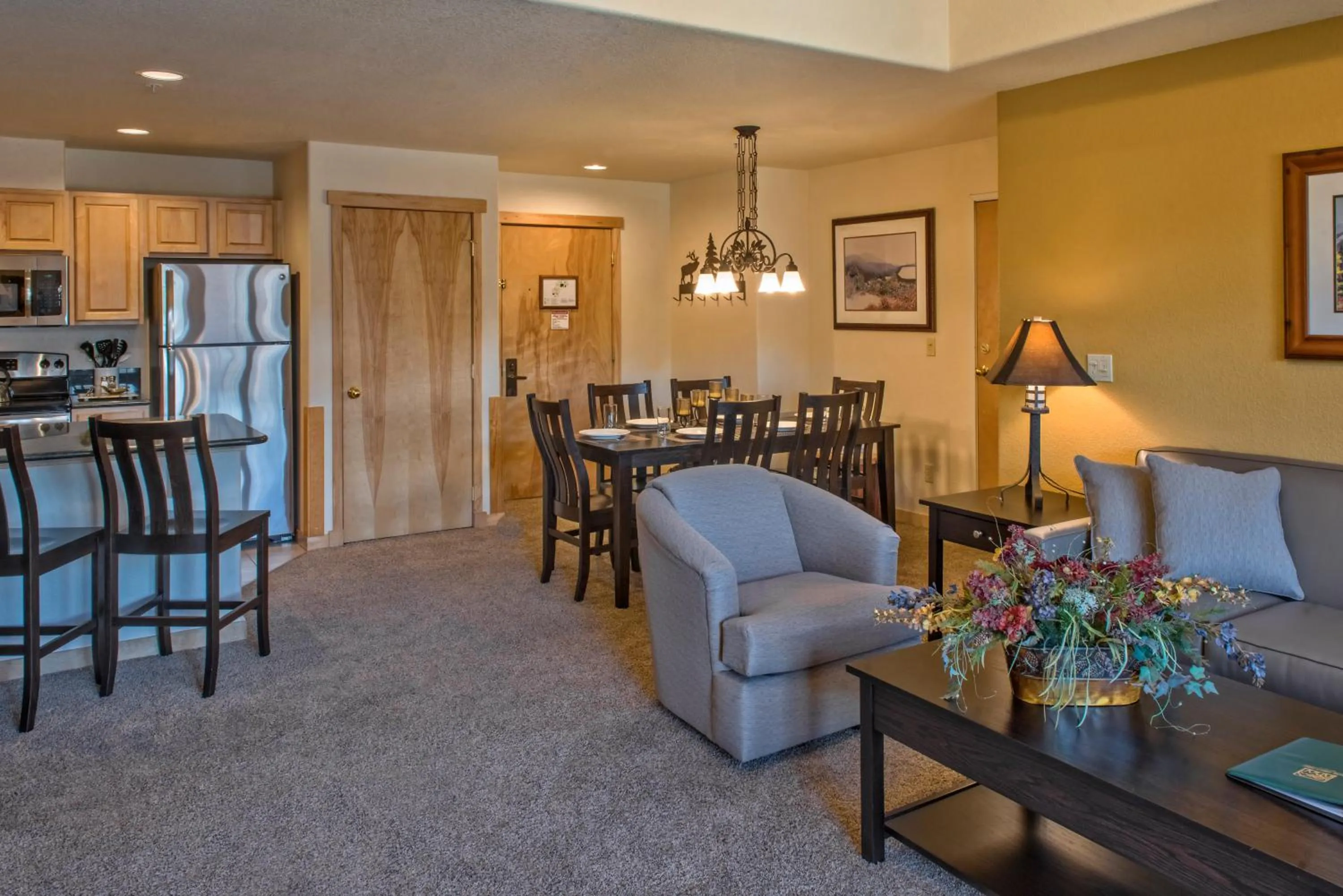 Living room in Grand Timber Lodge