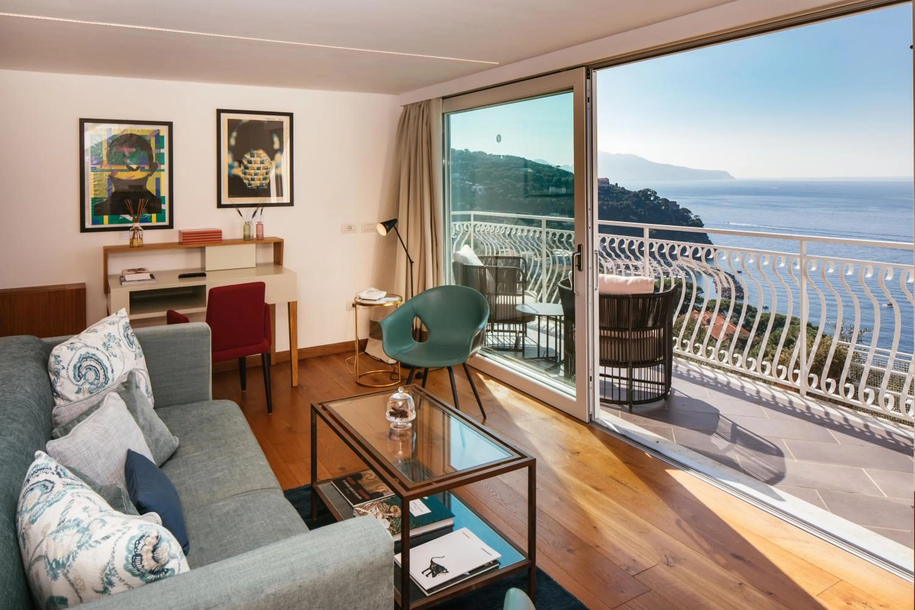 Seating area in Villa Fiorella Art Hotel