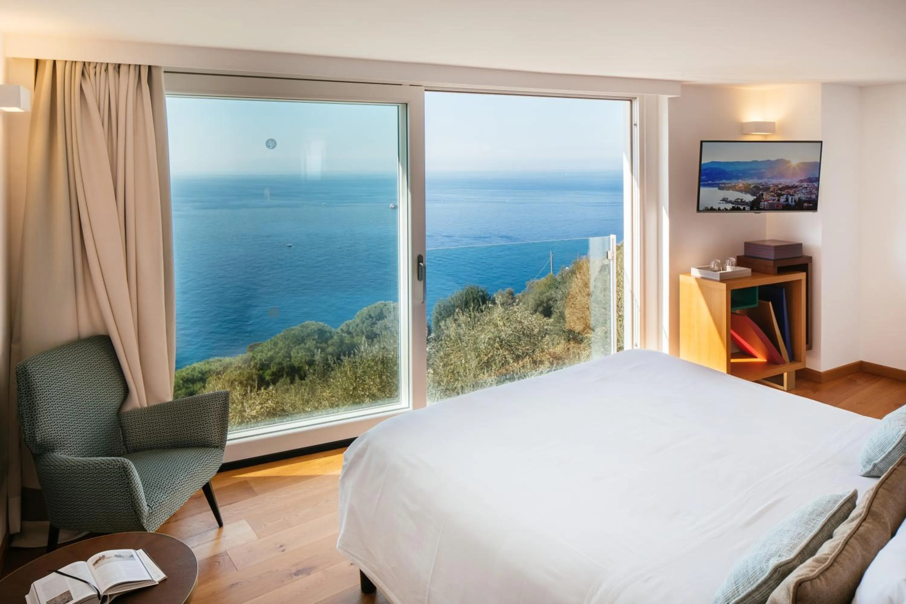 Bedroom, Bed in Villa Fiorella Art Hotel