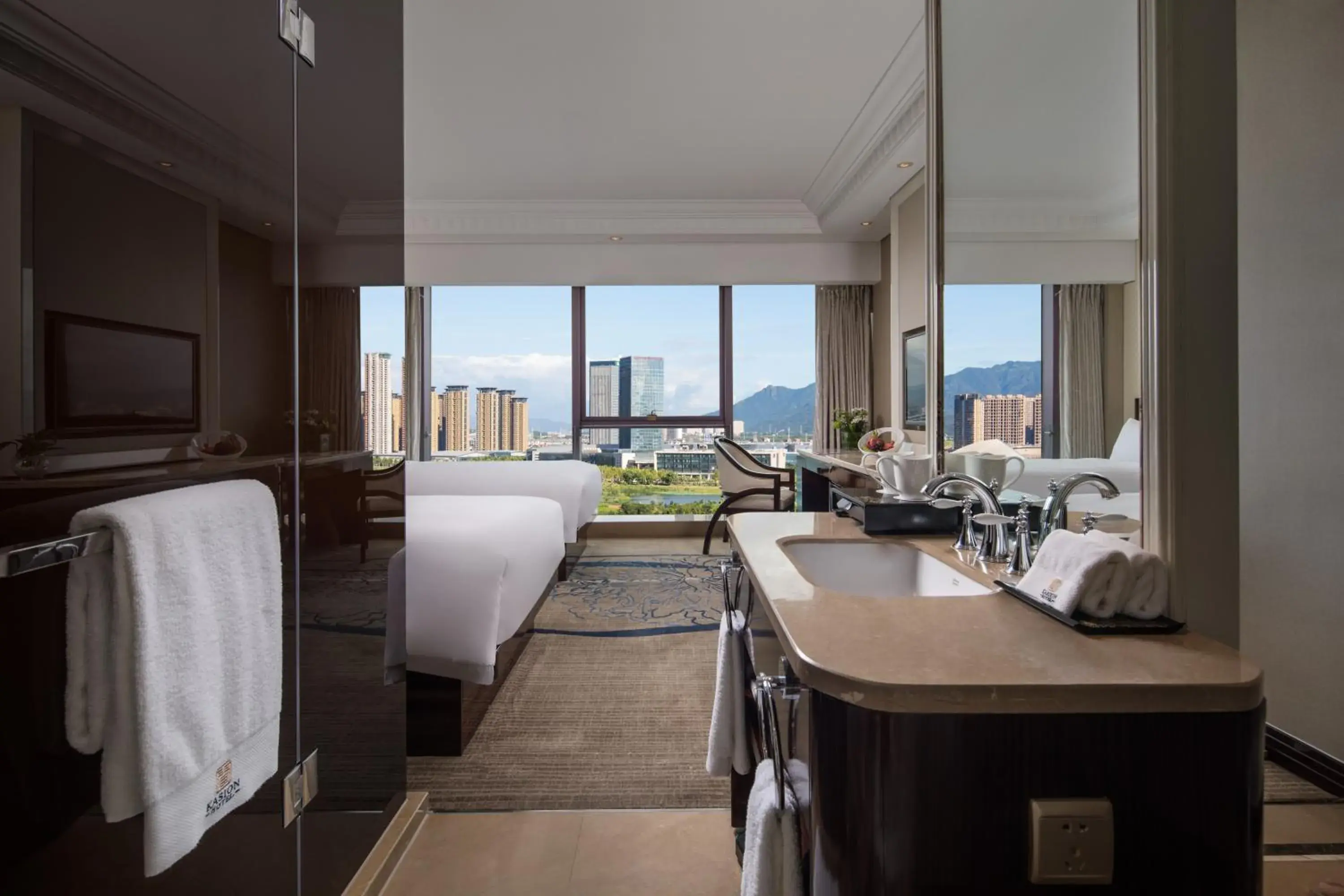 Property building, Bed in Kasion International Hotel Yiwu Property building, Bed in Kasion International Hotel Yiwu