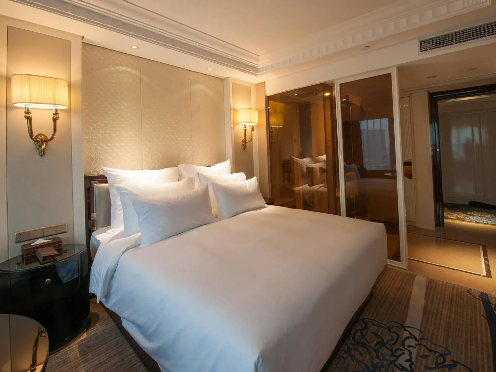 Bed in Kasion International Hotel Yiwu Bed in Kasion International Hotel Yiwu