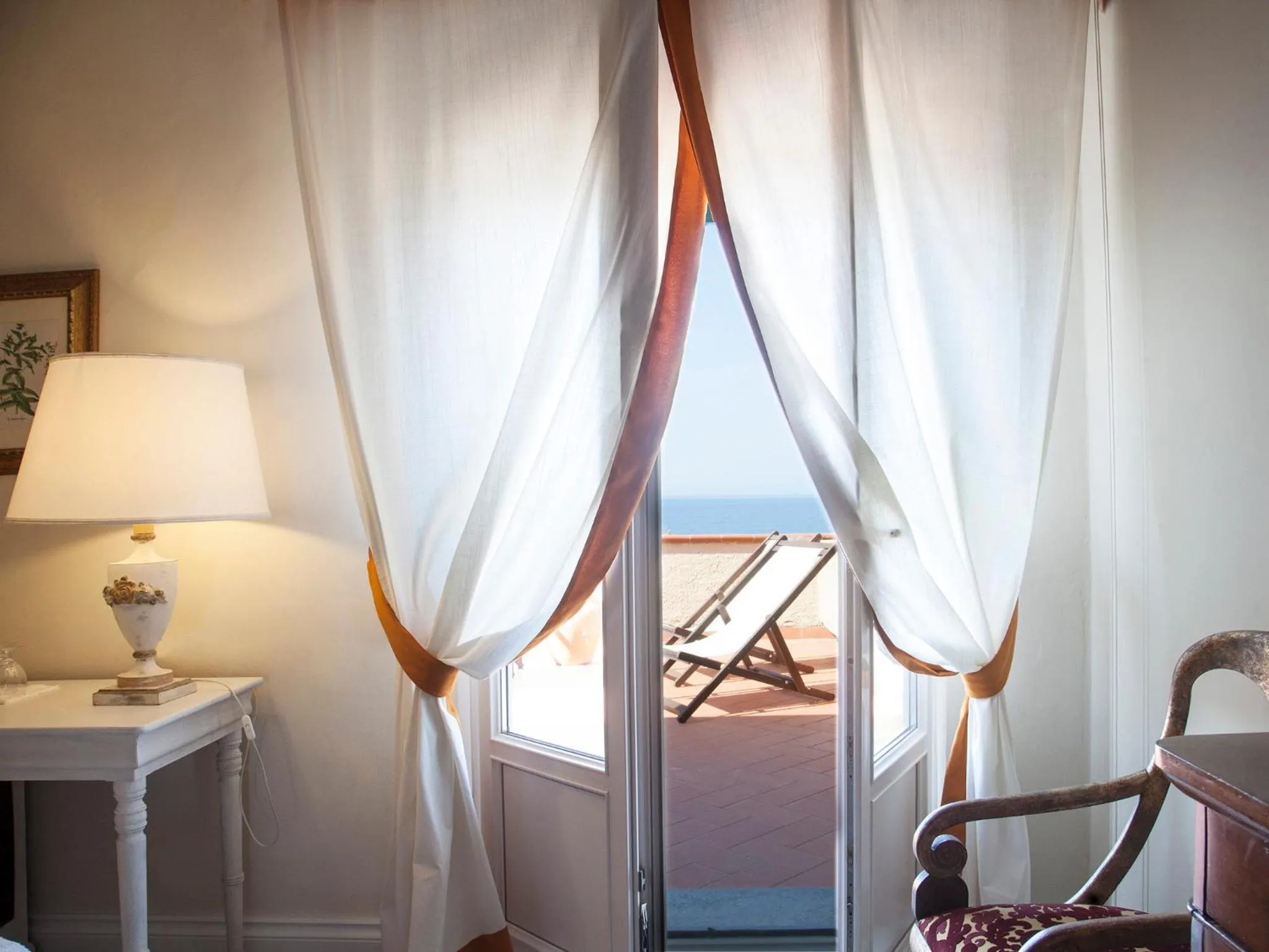 Sea view, Bed in Hotel Villa Maremonti