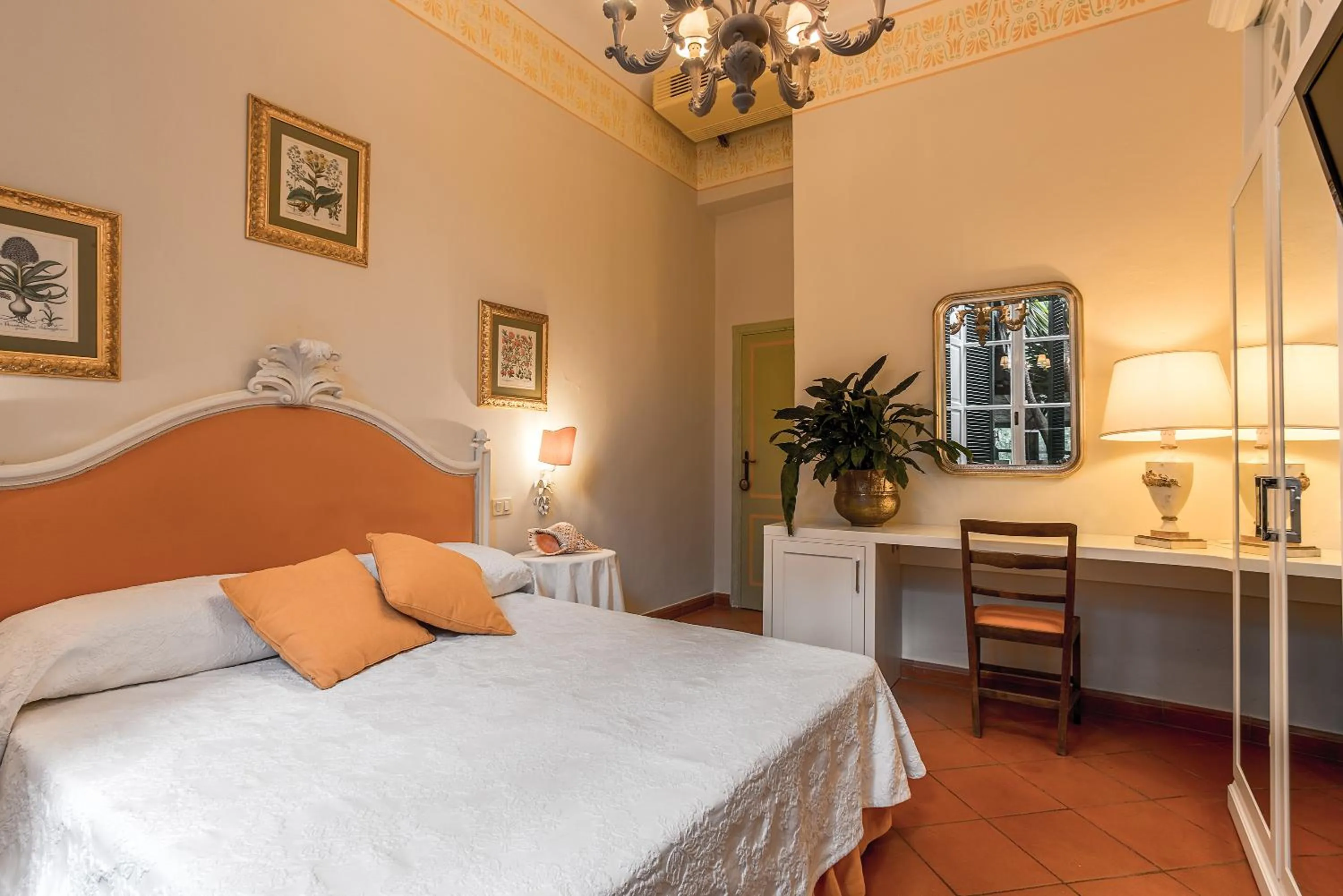 Photo of the whole room, Bed in Hotel Villa Maremonti