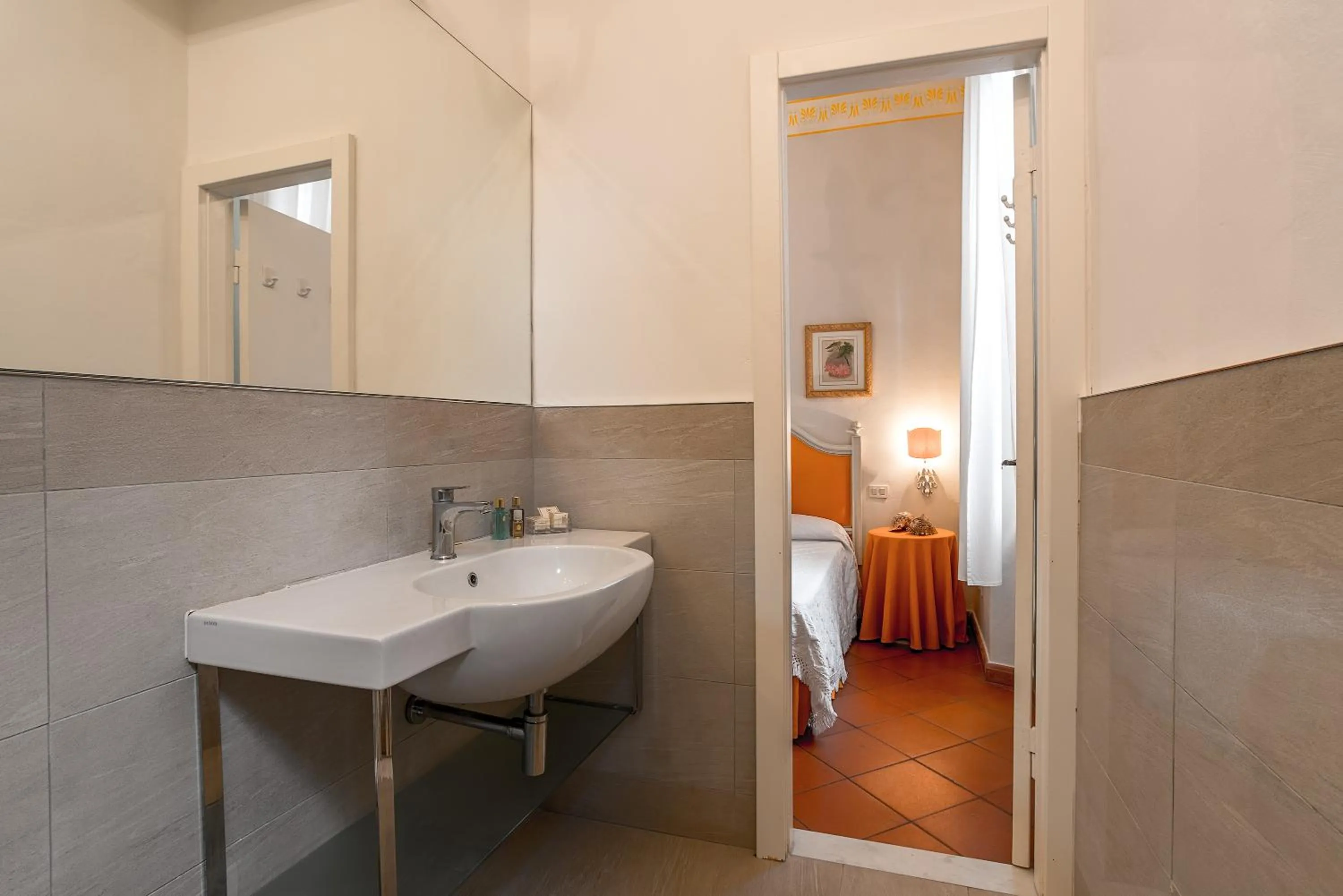 Bathroom in Hotel Villa Maremonti