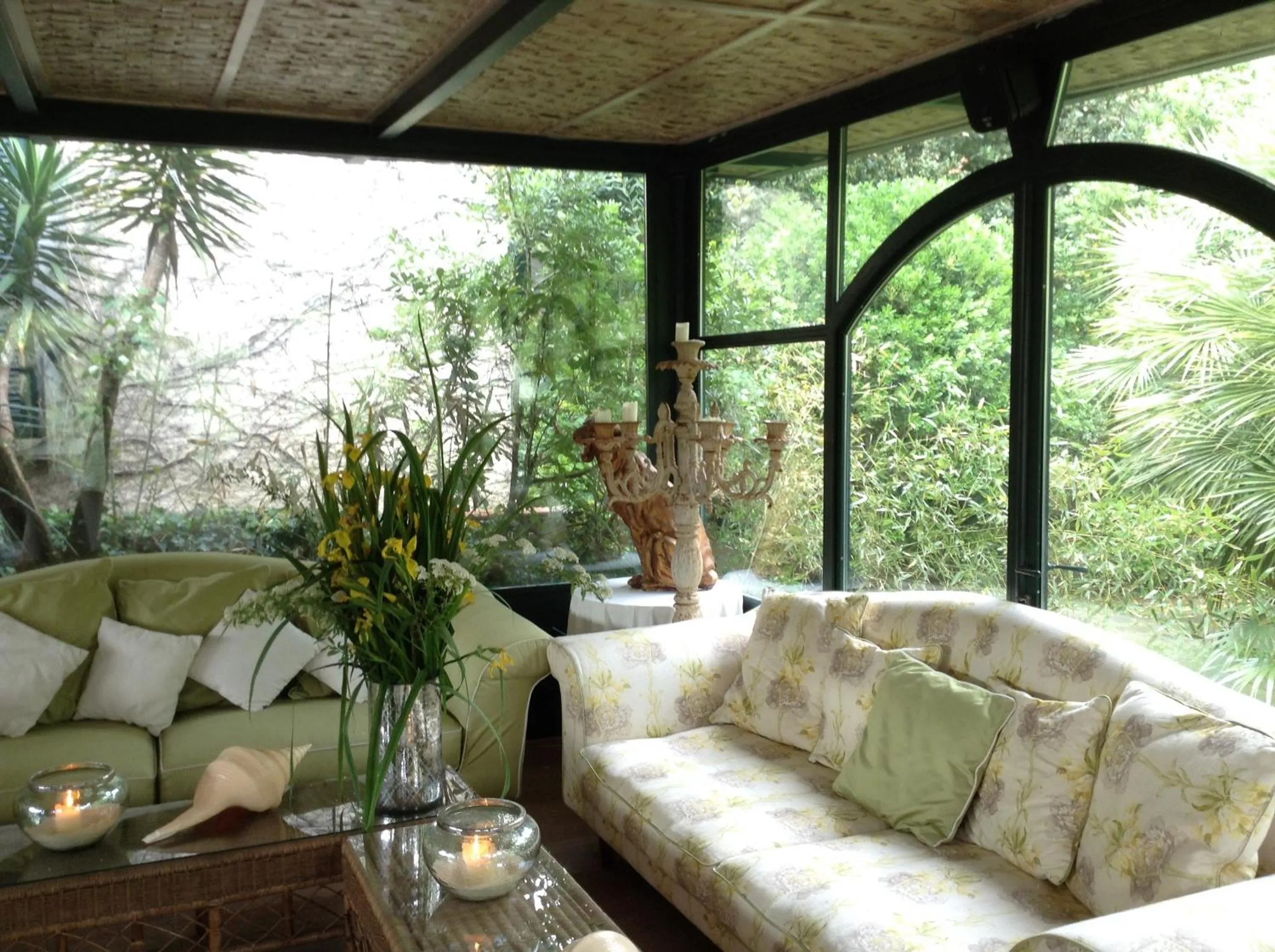 Decorative detail in Hotel Villa Maremonti