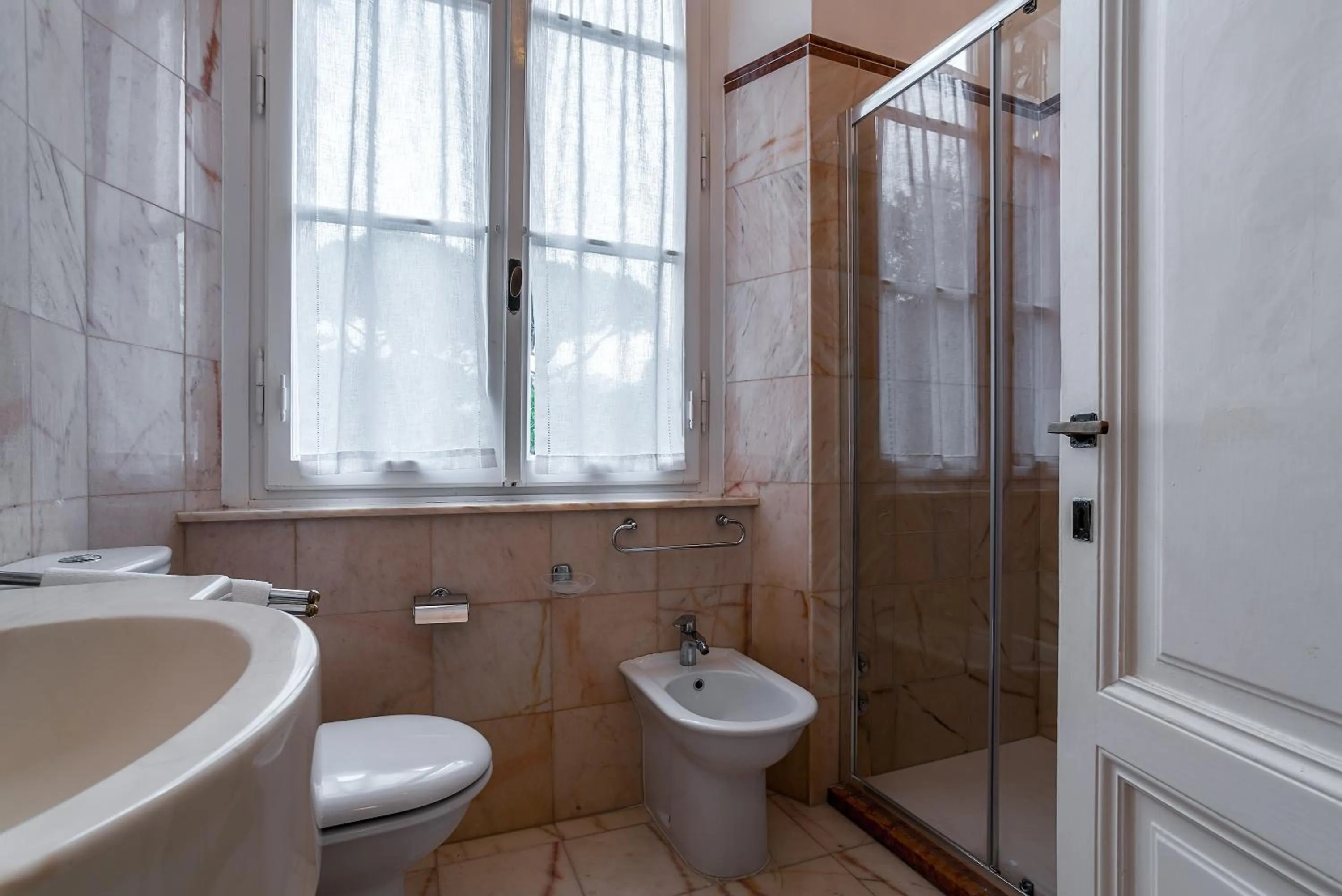 Bathroom in Hotel Villa Maremonti
