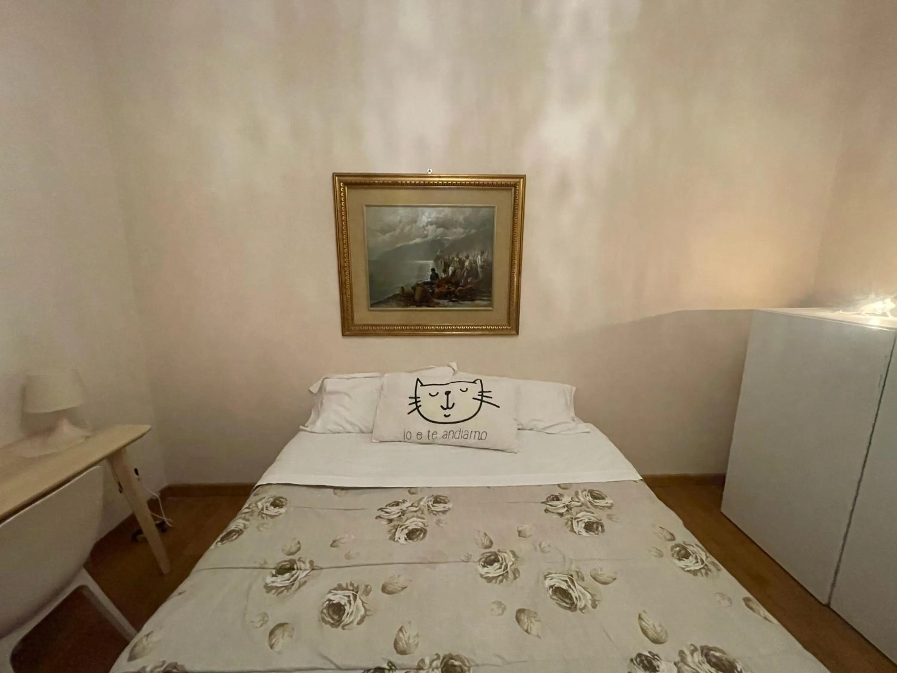 Bed in Paradise Rooms - Brignole Station - Private Rooms