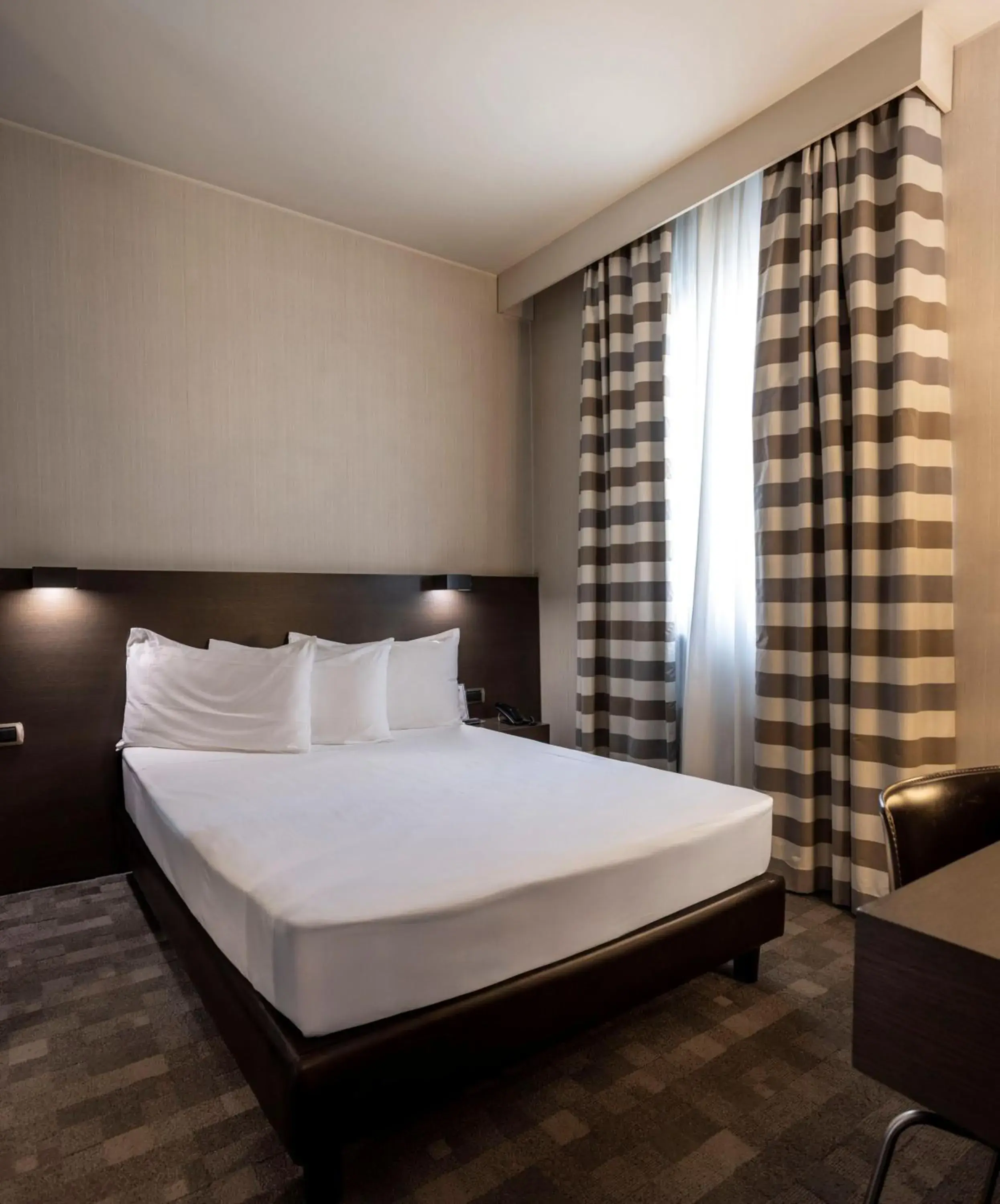 Bedroom, Bed in Hotel Ovest Bedroom, Bed in Hotel Ovest