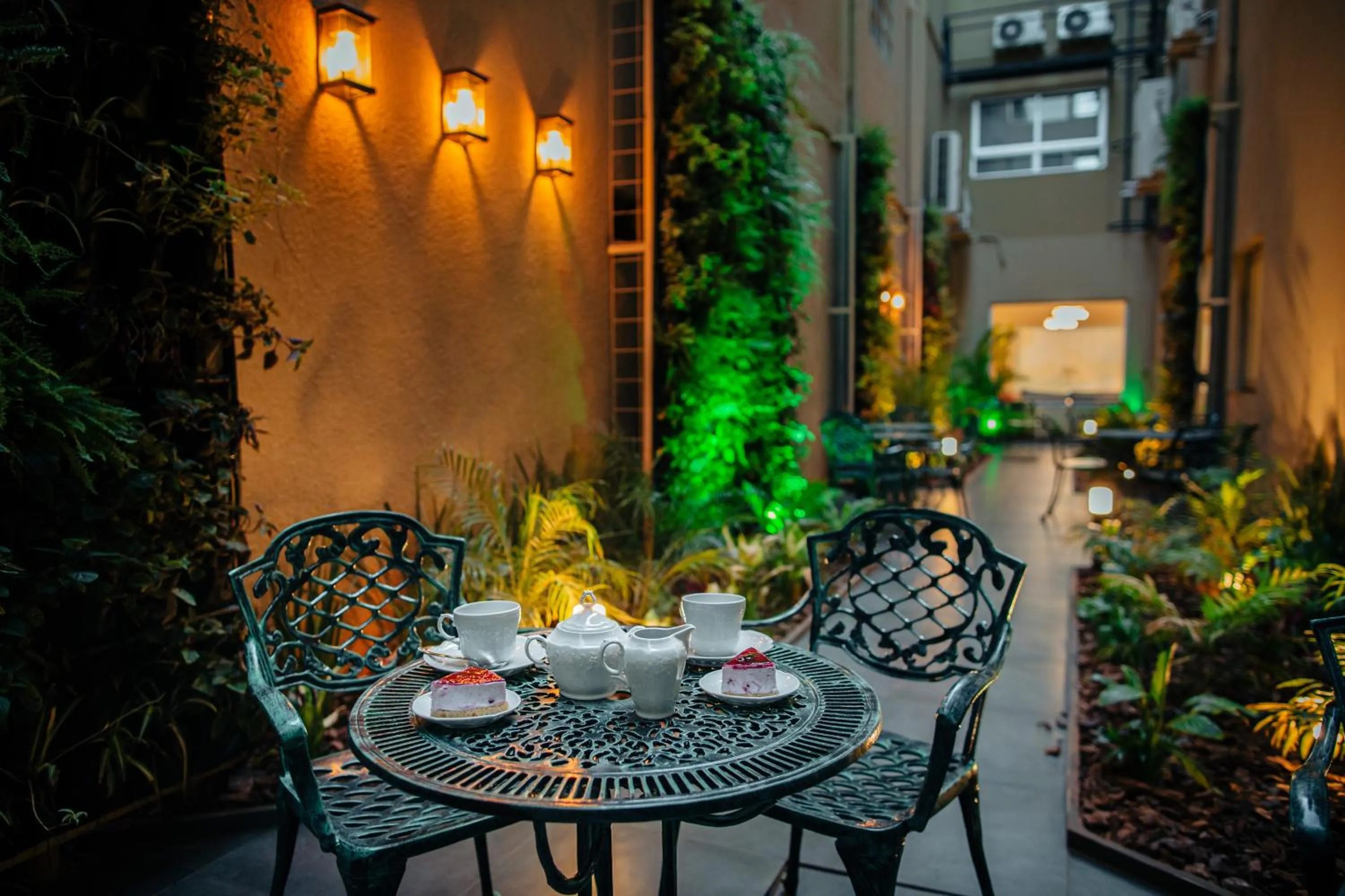 Food and drinks in Hotel Batista