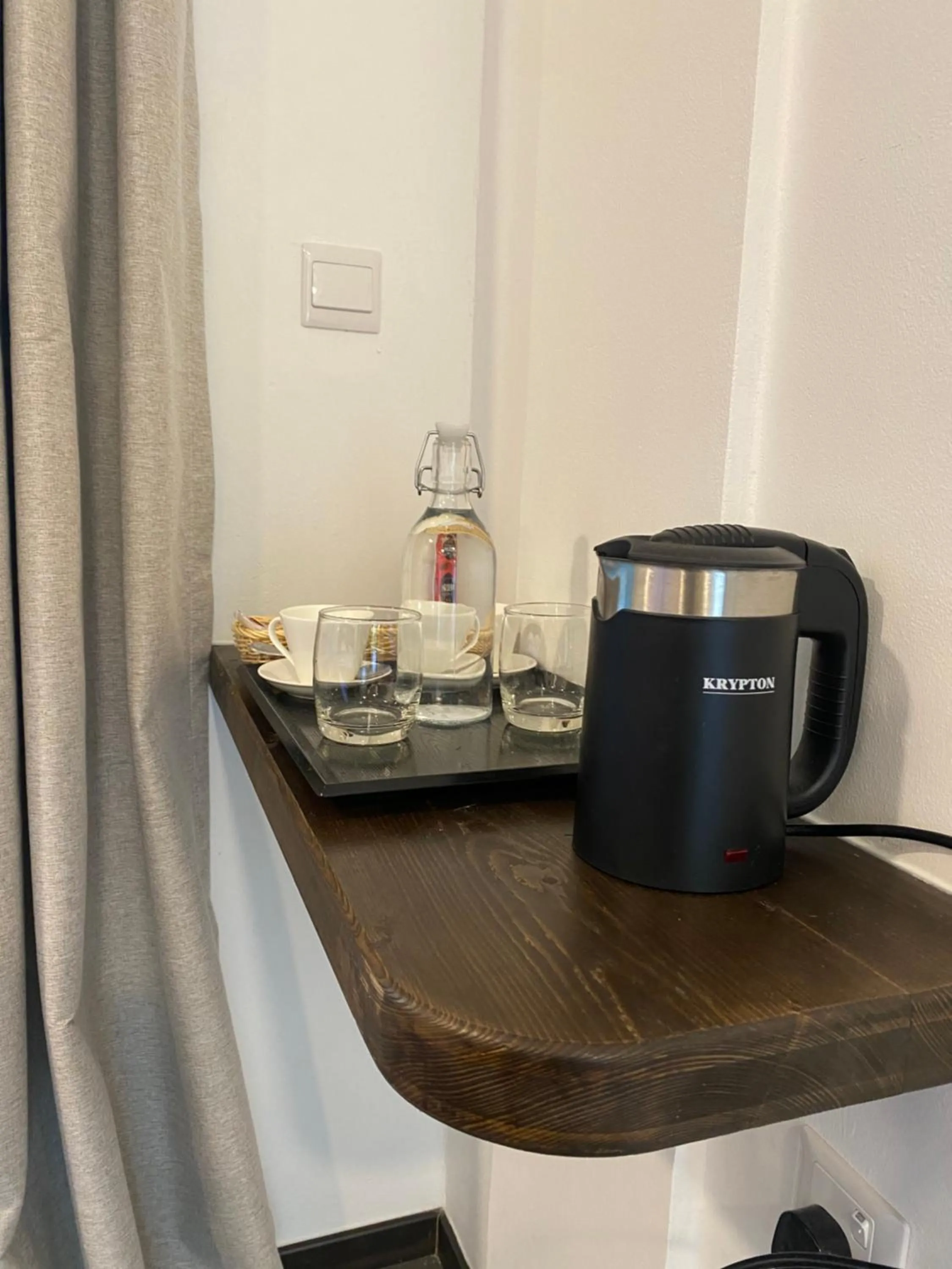 Coffee/tea facilities in chillax Thoddoo