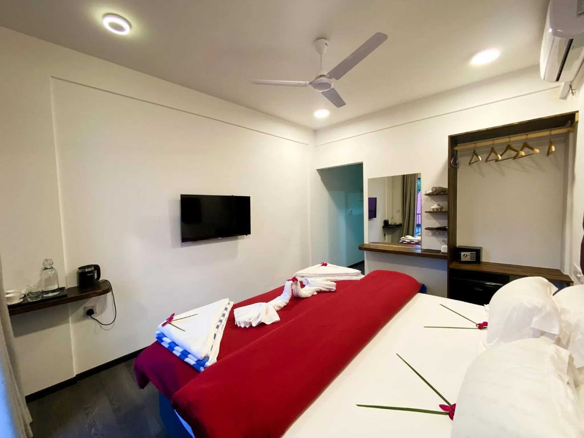 Bedroom, Bed in chillax Thoddoo