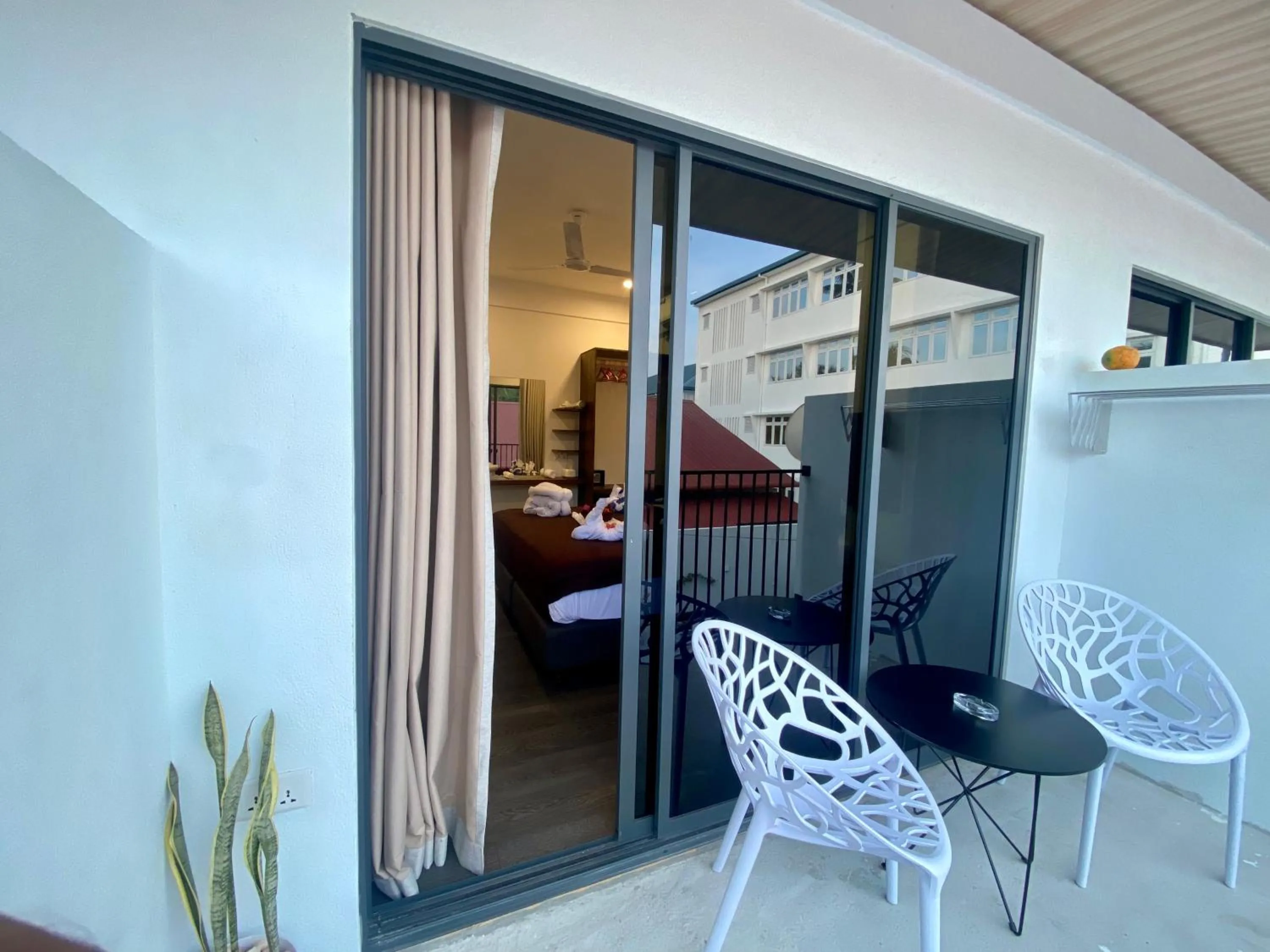 Balcony/Terrace in chillax Thoddoo