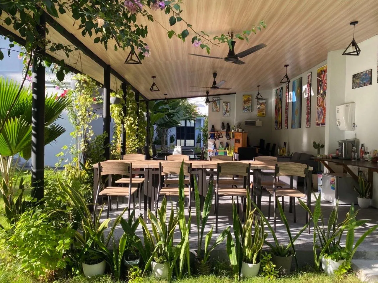 Restaurant/places to eat in chillax Thoddoo
