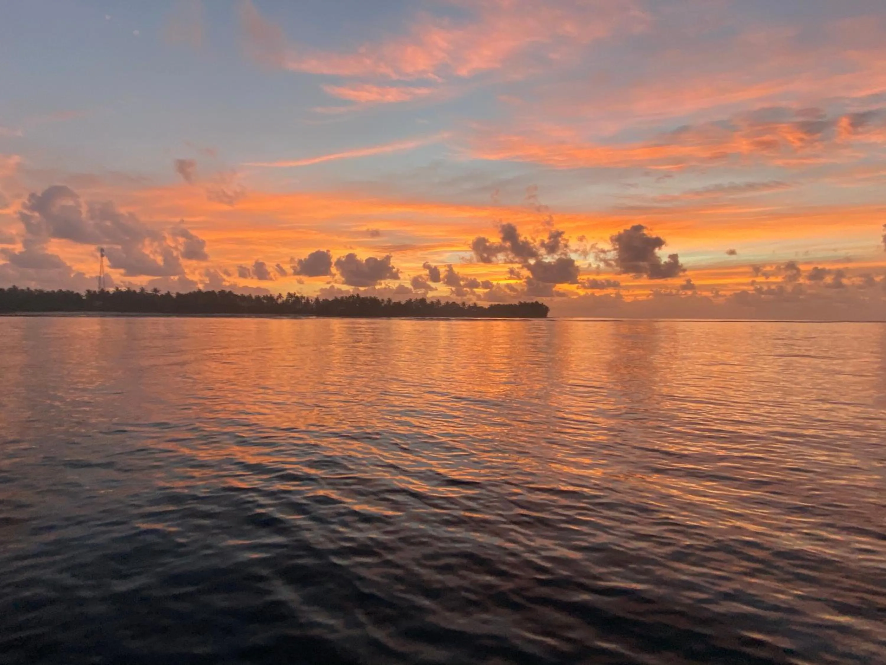 Sunset in chillax Thoddoo