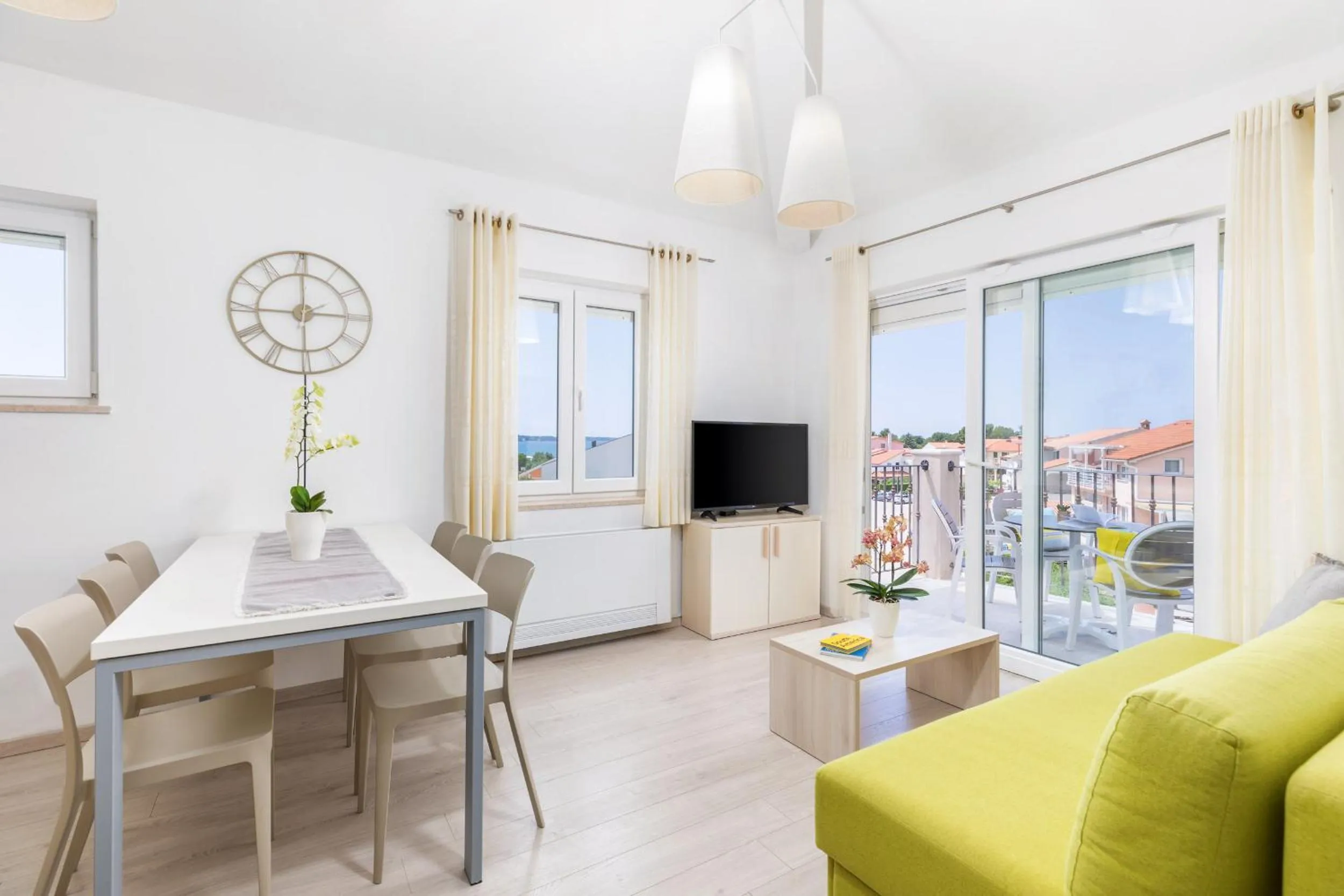 TV and multimedia in Apartments Villa Nina