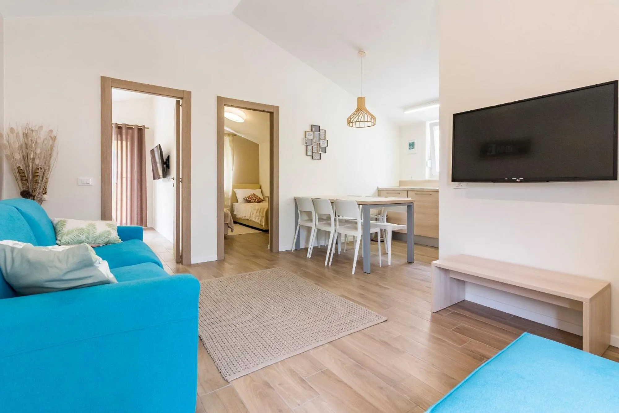 TV and multimedia in Apartments Villa Nina