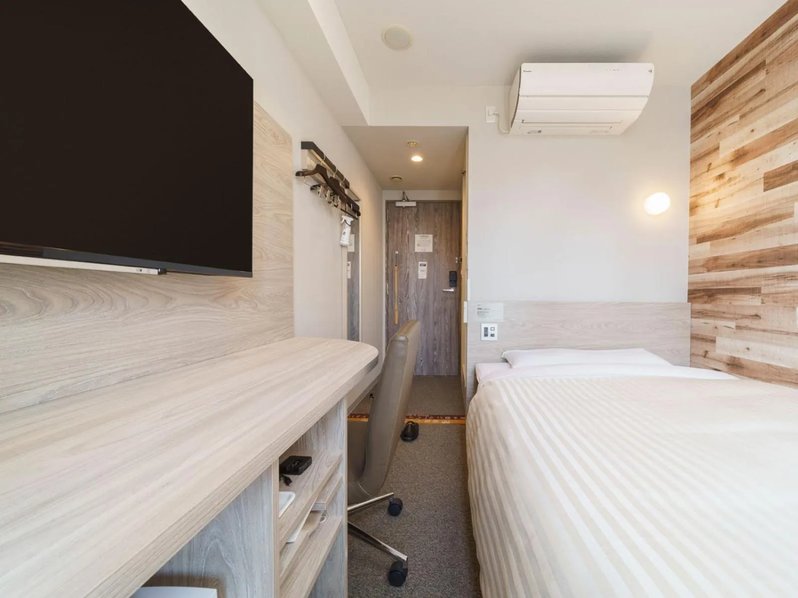 Photo of the whole room, Bed in Super Hotel Kushiro-Ekimae