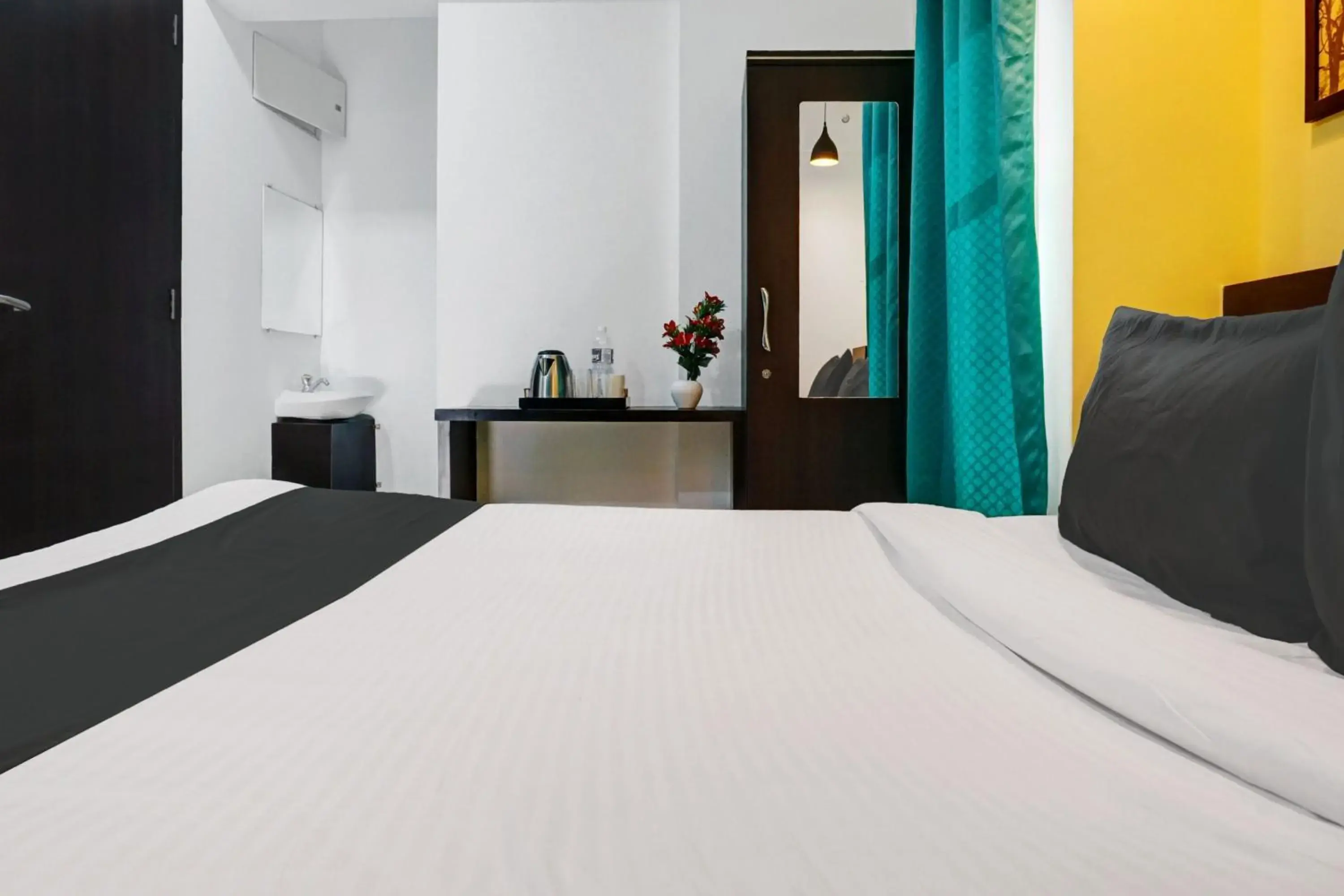 Bedroom, Bed in Aarambh Exotica Bedroom, Bed in Aarambh Exotica