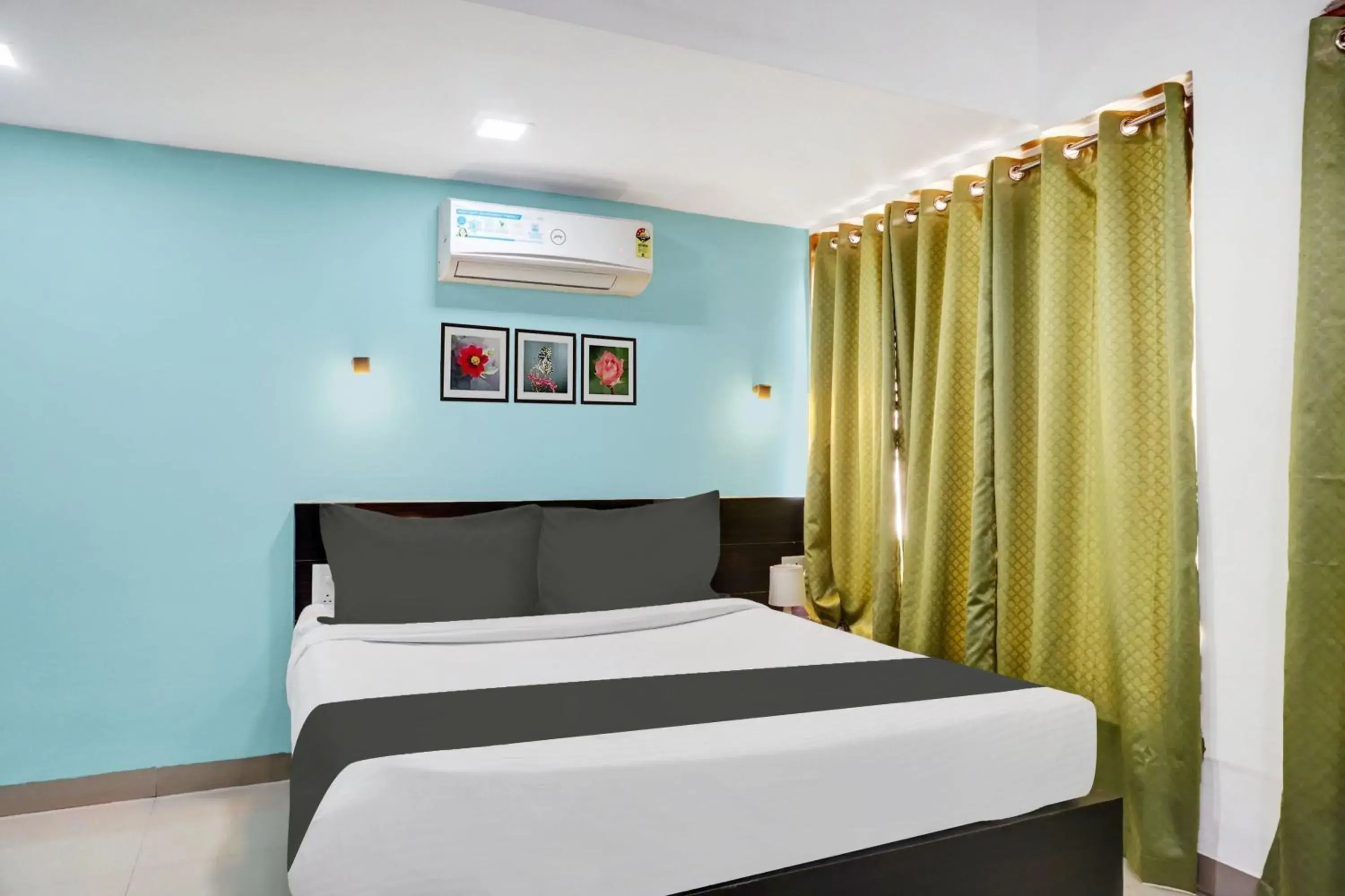 Bedroom, Bed in Aarambh Exotica Bedroom, Bed in Aarambh Exotica