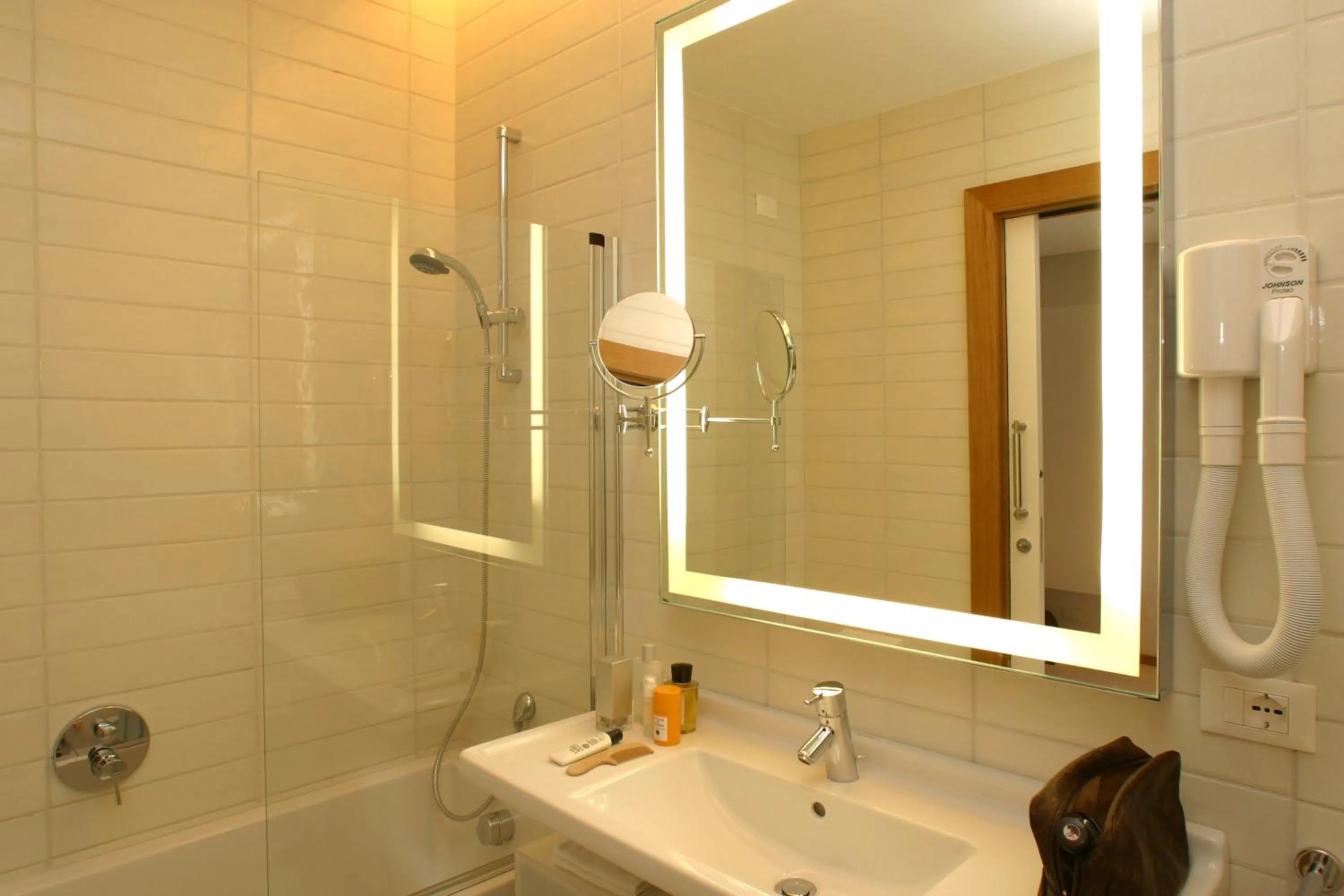 Bathroom in Rota Suites