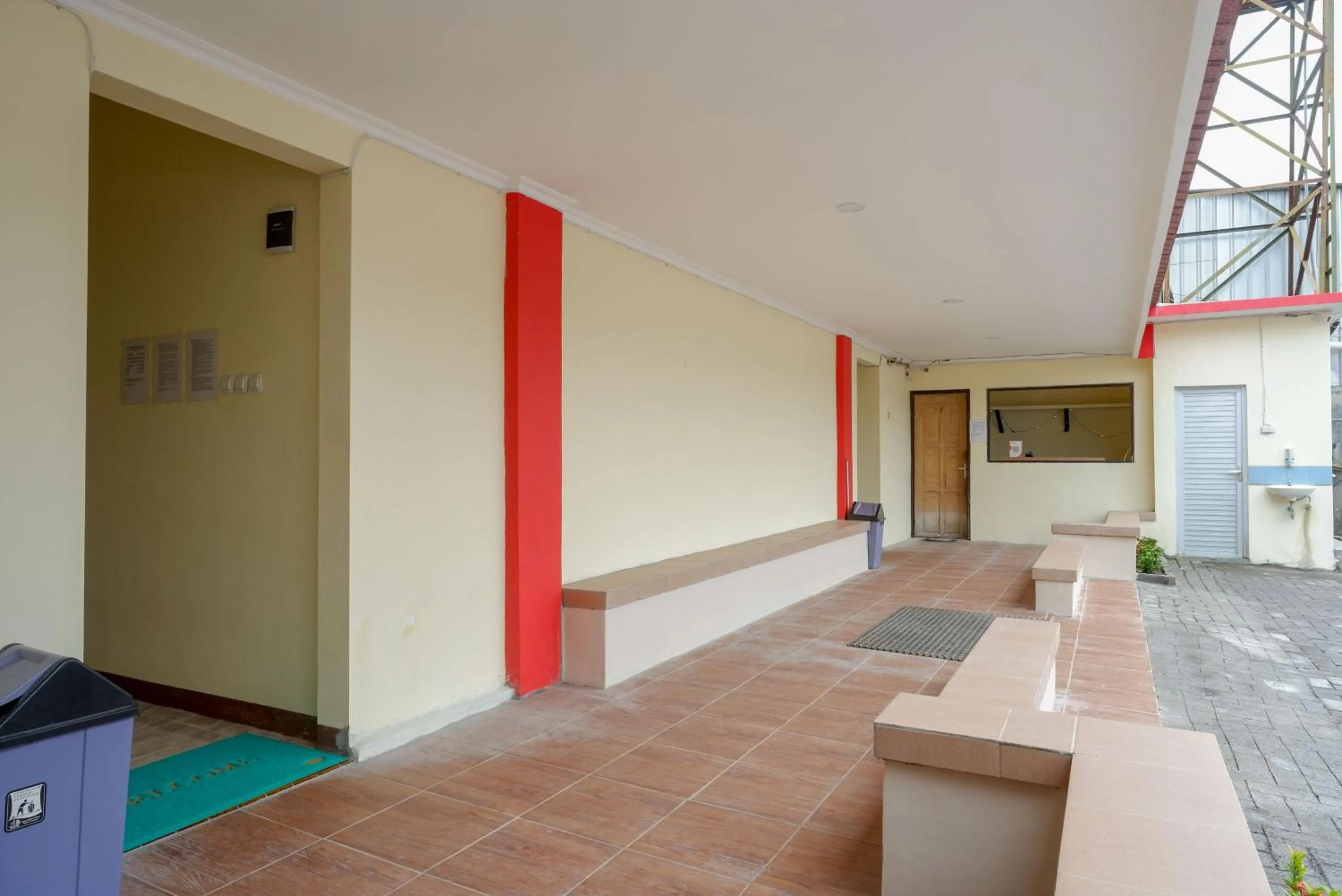 Floor plan in RedDoorz near Tugu Muda Semarang