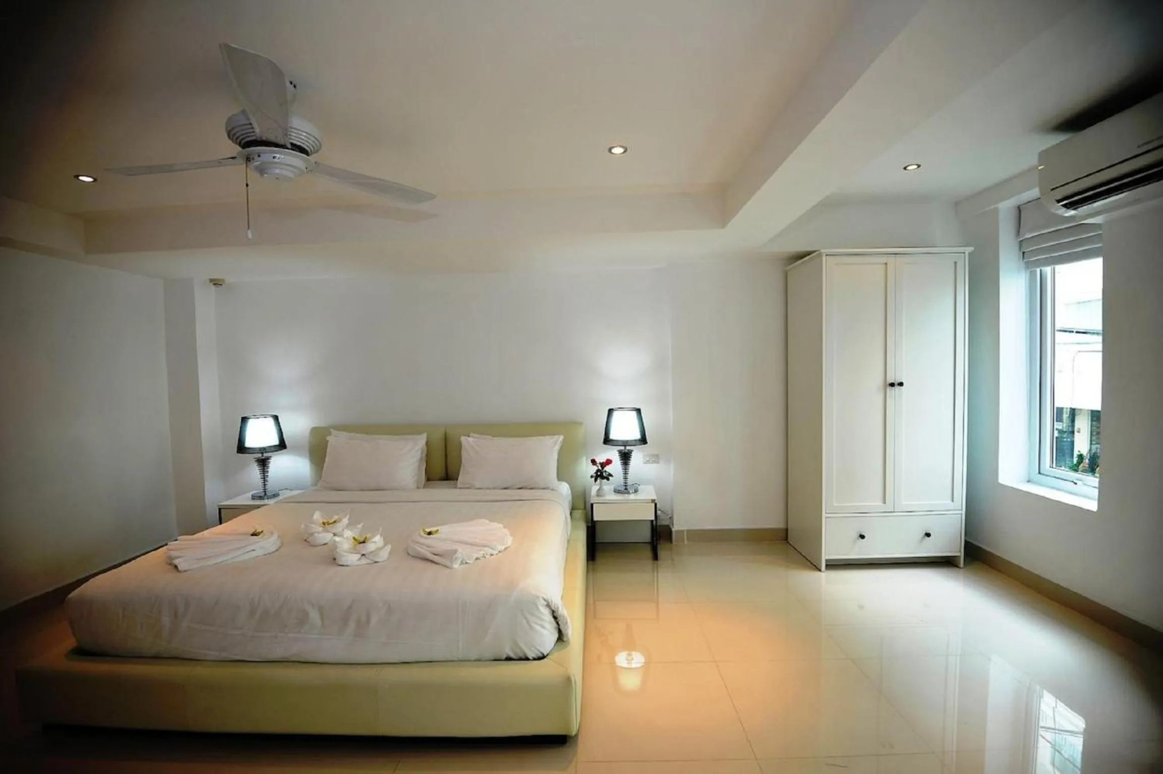 Decorative detail, Bed in Siam Palm Residence