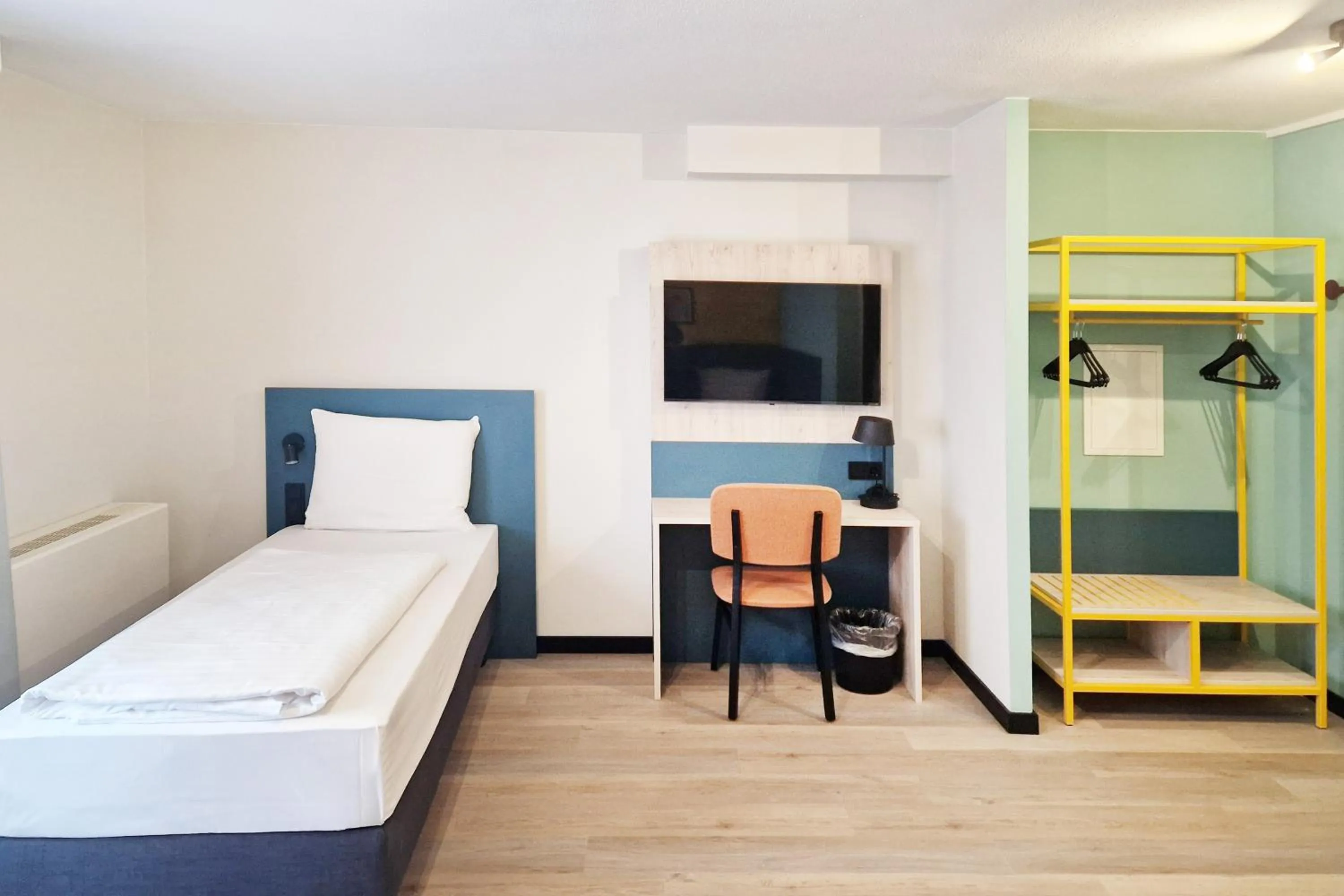 Photo of the whole room, Bed in Hotel Boulevard