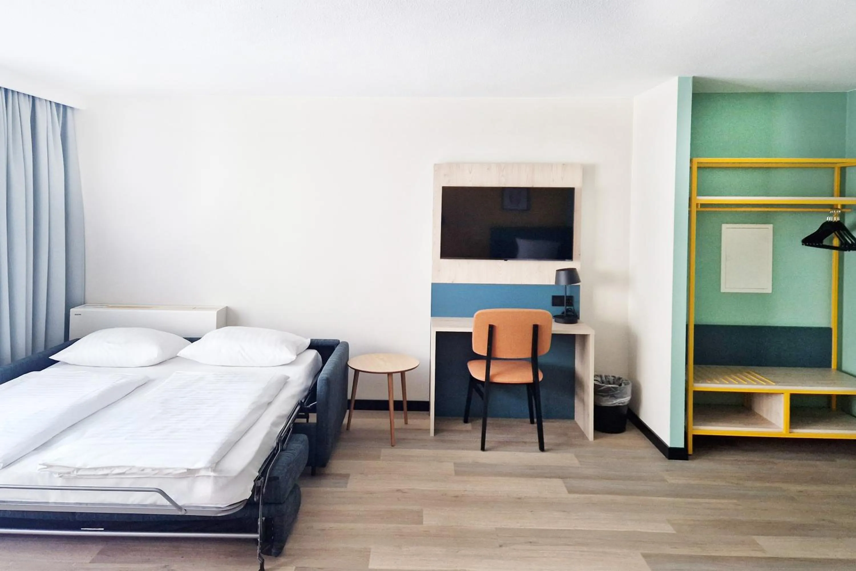 Photo of the whole room, Bed in Hotel Boulevard