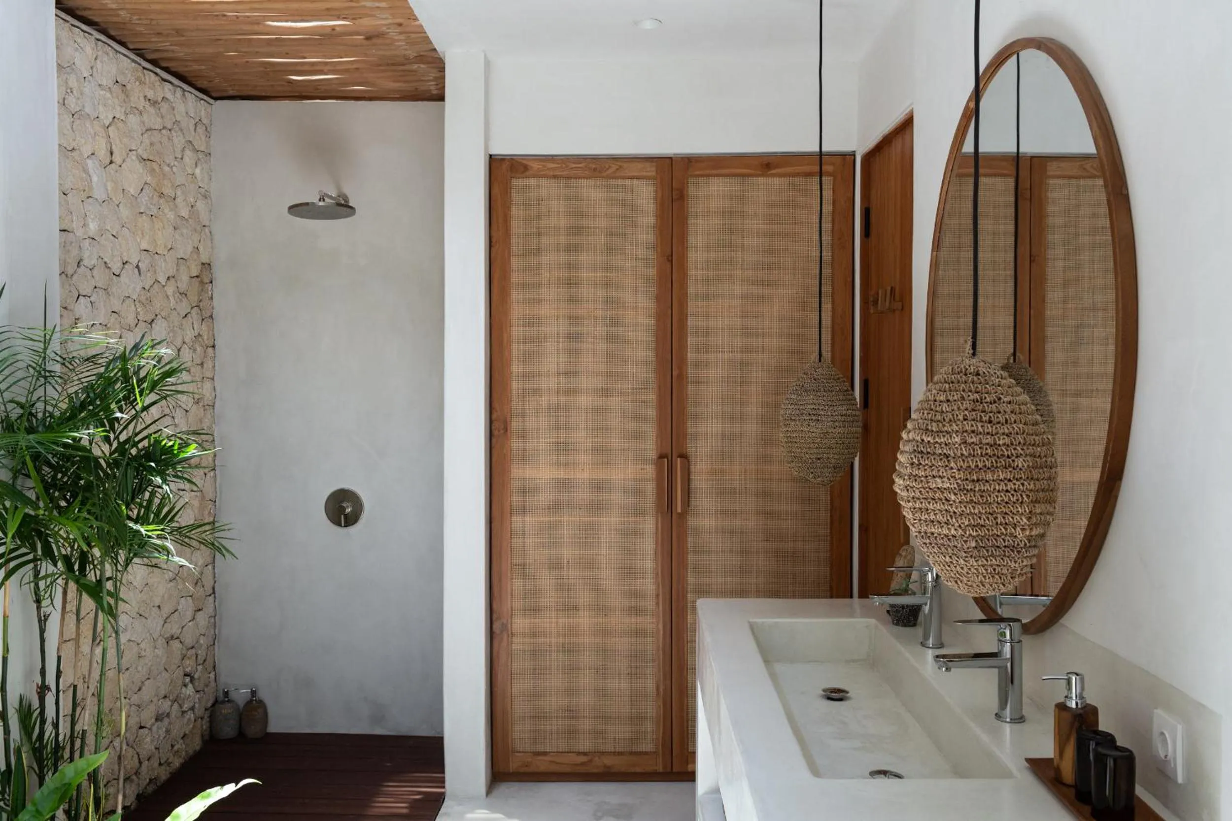 Bathroom in Las Lunas Villas Canggu