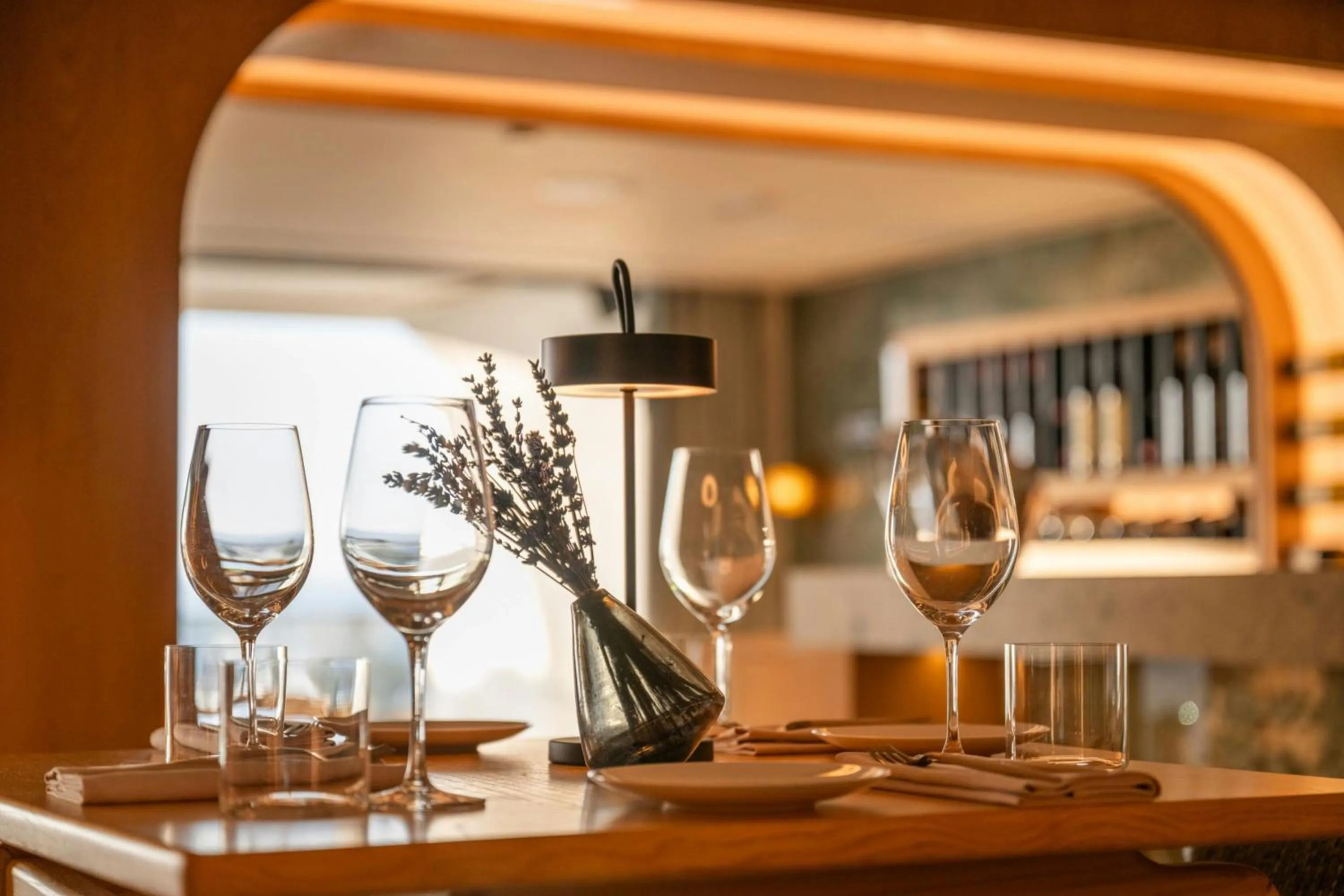 Restaurant/places to eat in W Algarve