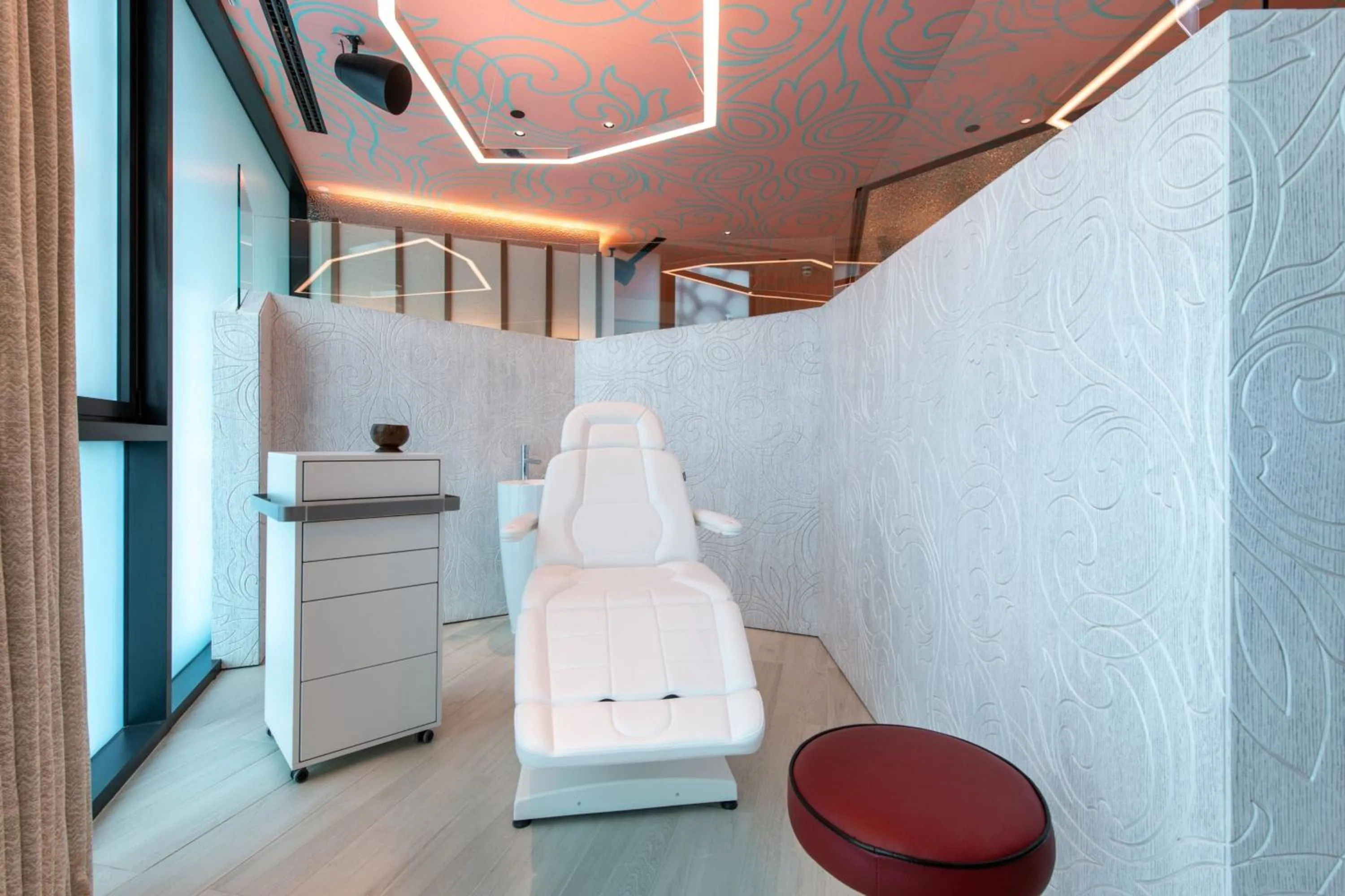 Spa and wellness centre/facilities in W Algarve