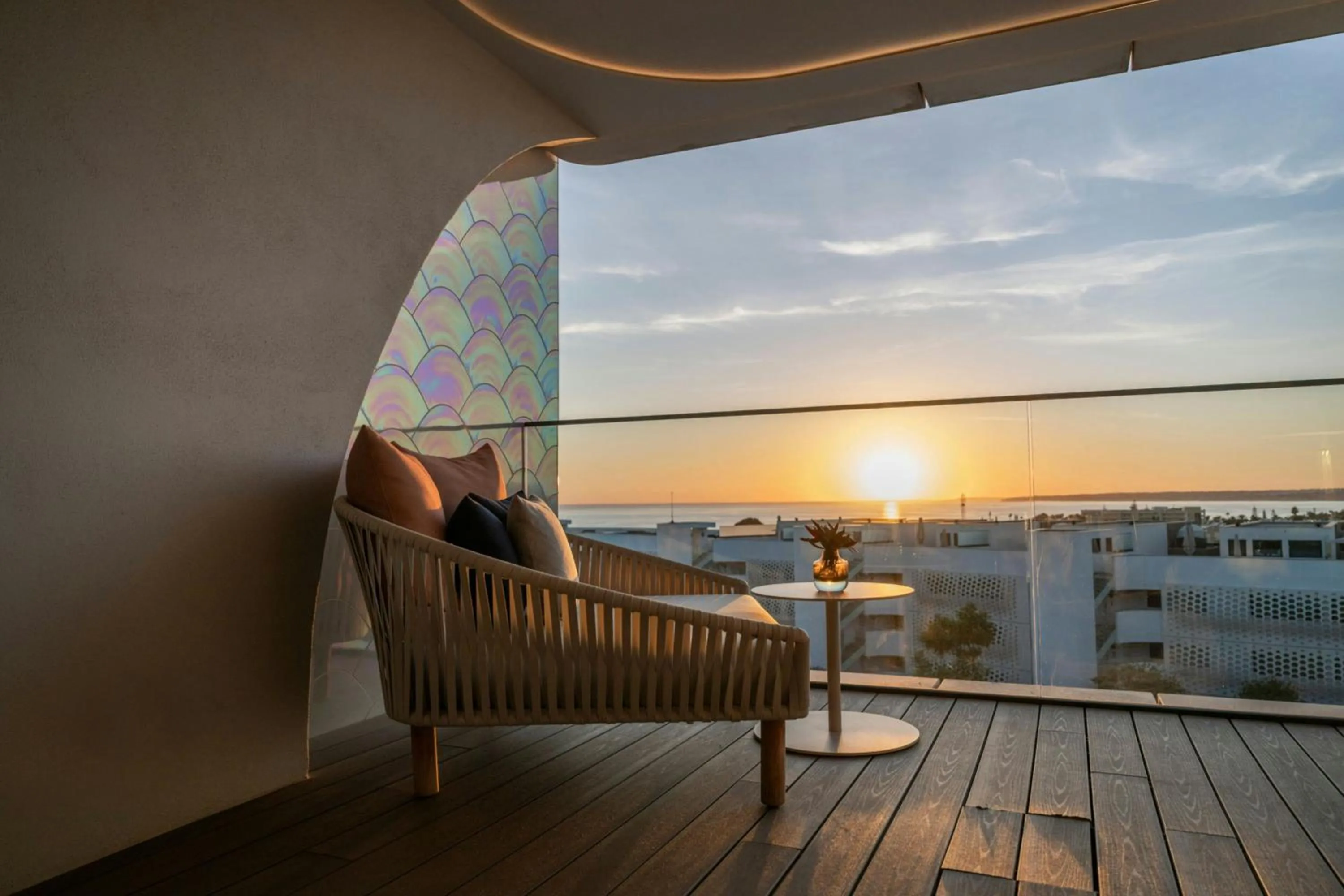 Photo of the whole room in W Algarve