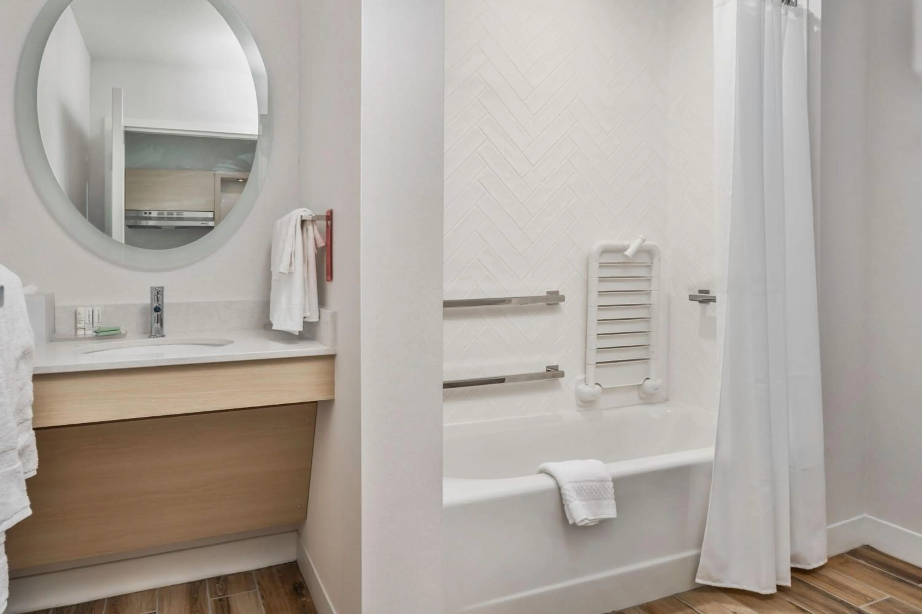 Bathroom in TownePlace Suites by Marriott San Antonio Universal City, Live Oak