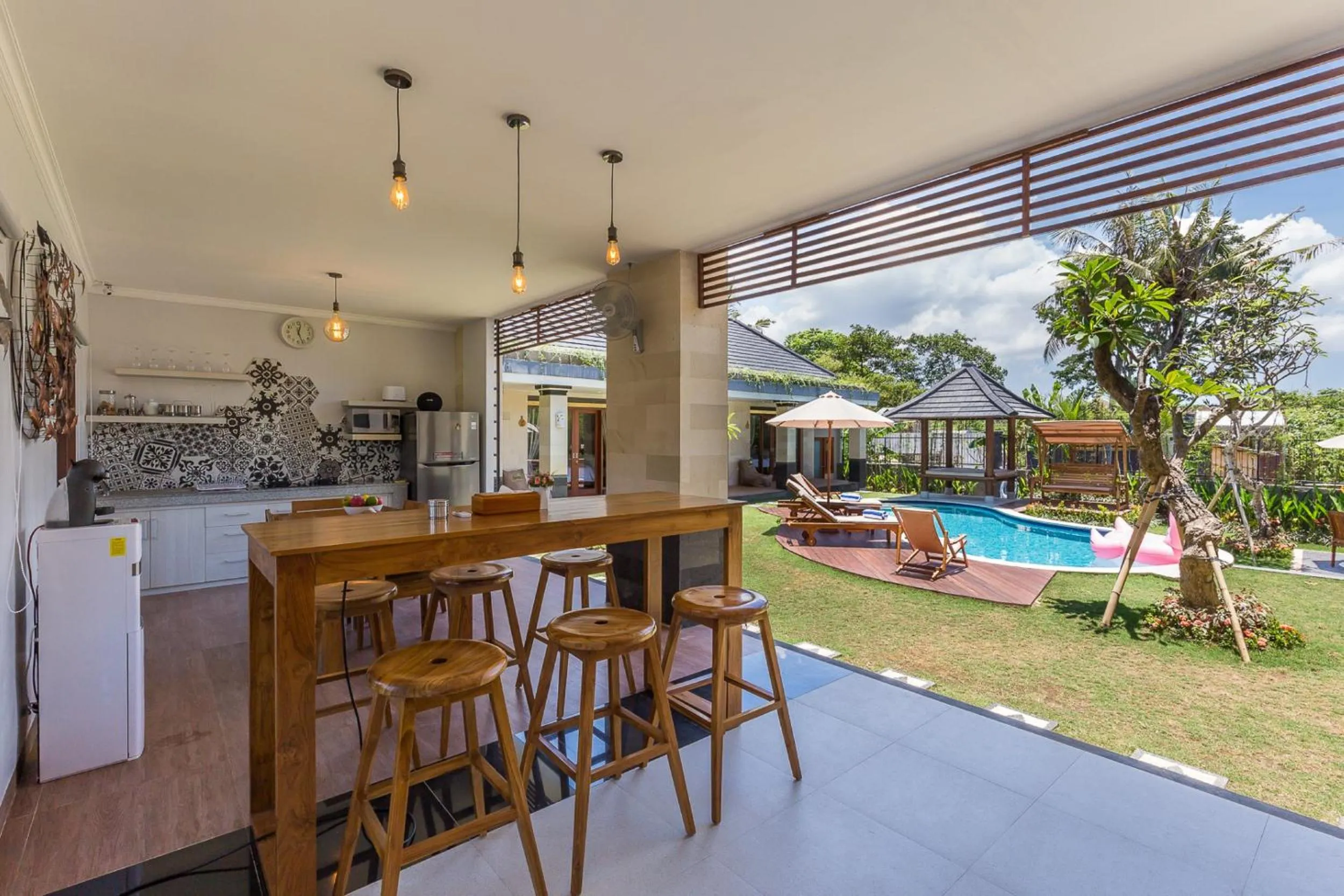 Communal kitchen in Ayuna Suites Canggu