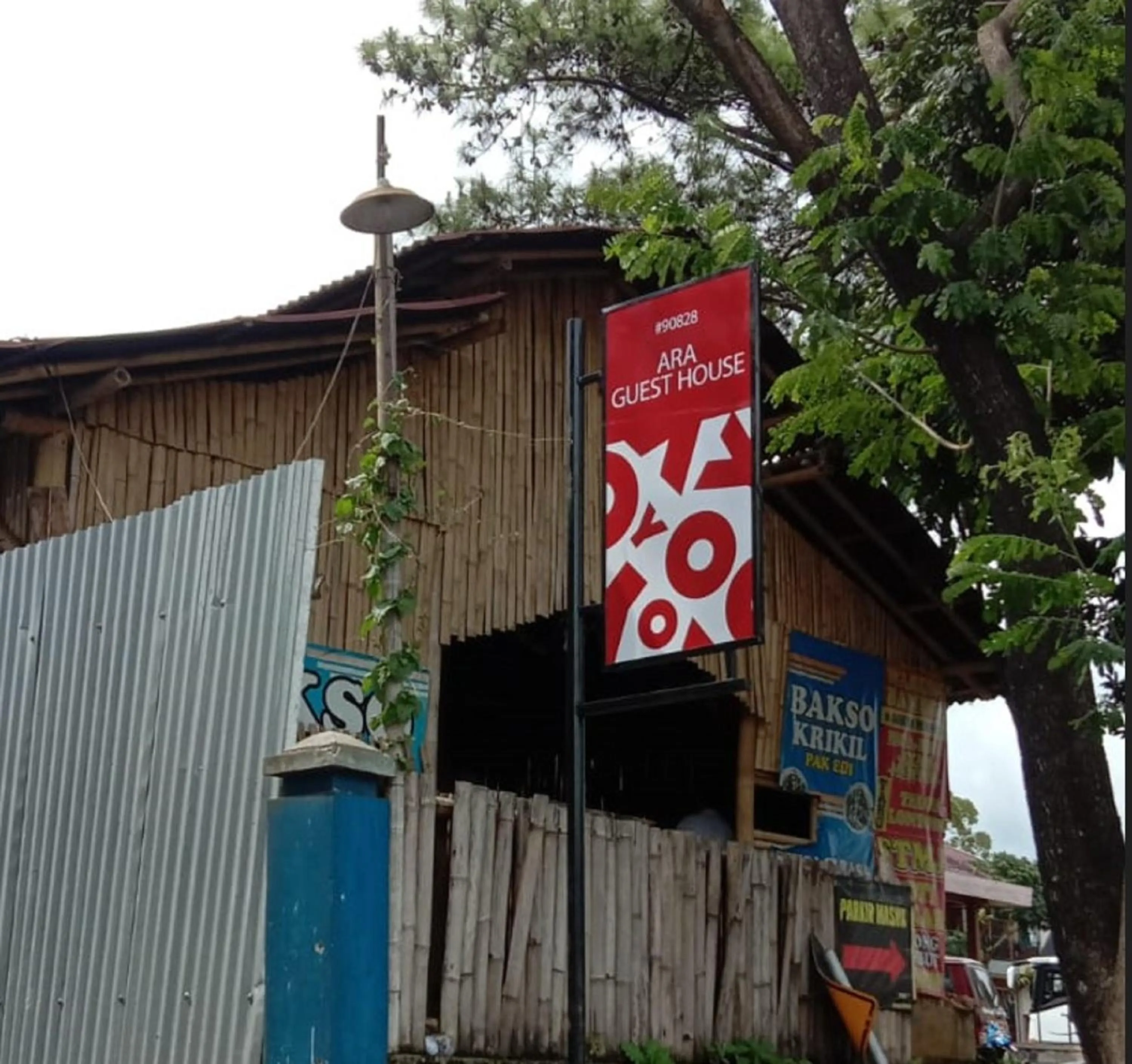 Property logo or sign in Hotel O Ara Guest House