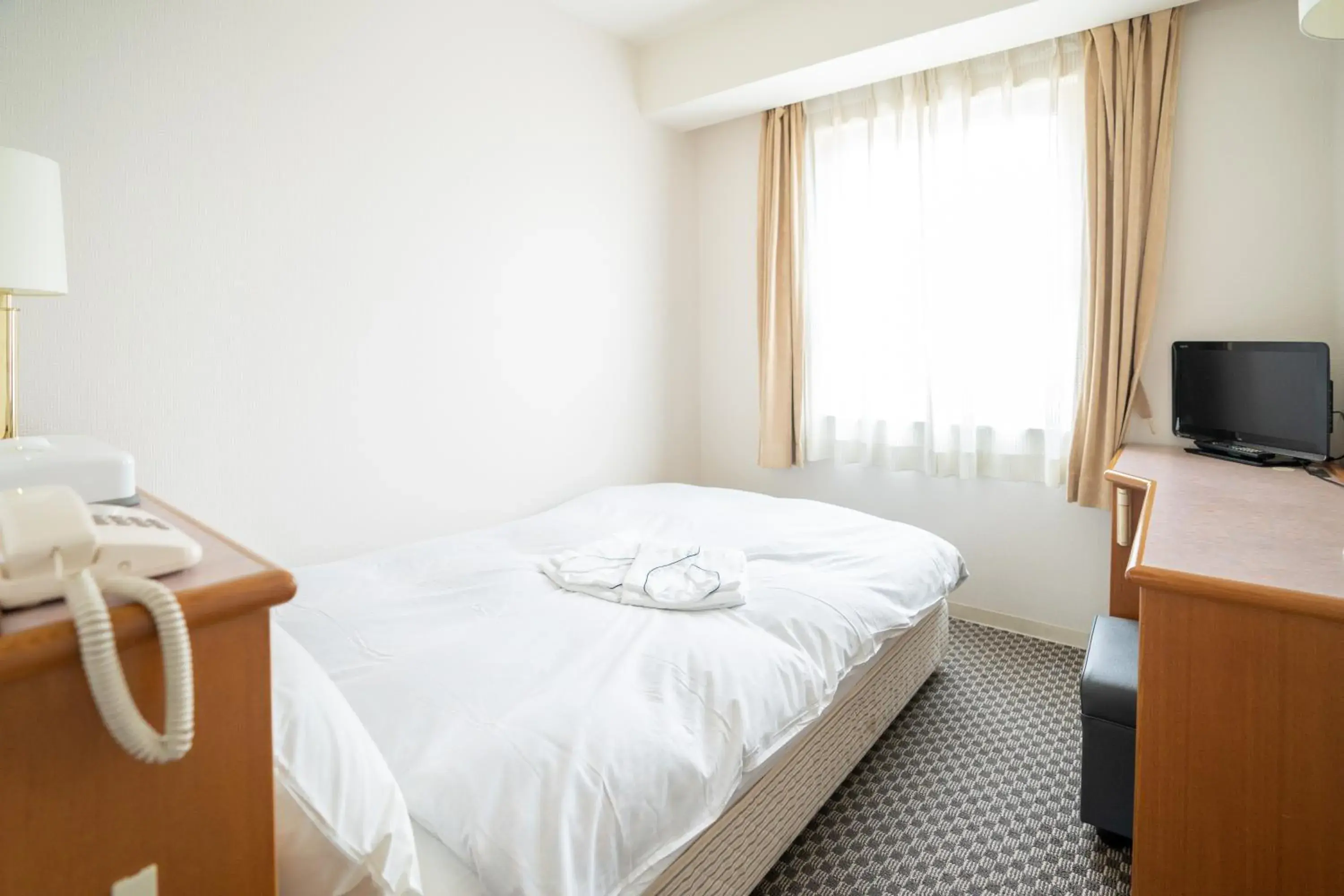 Photo of the whole room, Bed in Hotel Casabella Inn Kobe Photo of the whole room, Bed in Hotel Casabella Inn Kobe