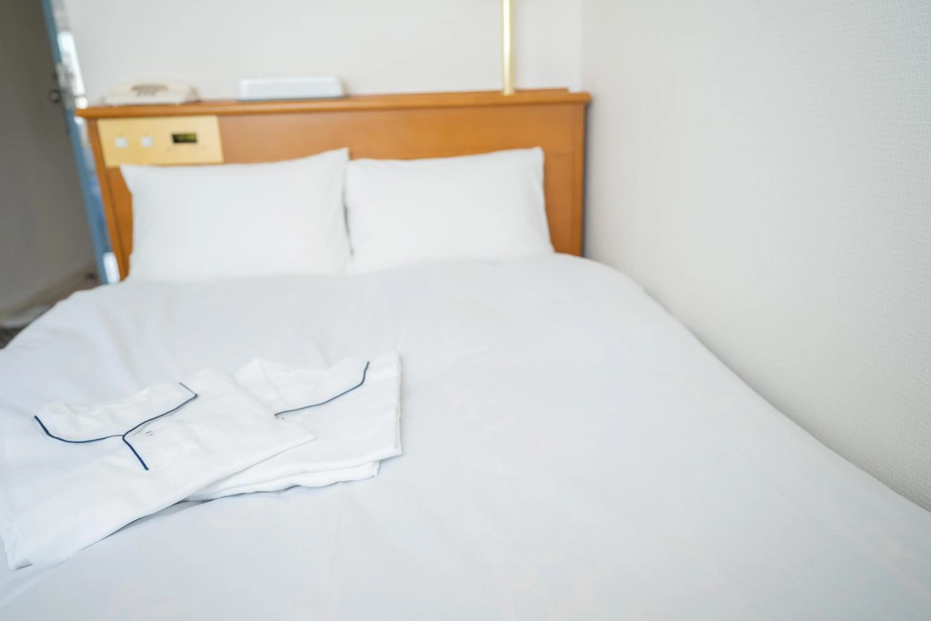 Photo of the whole room, Bed in Hotel Casabella Inn Kobe