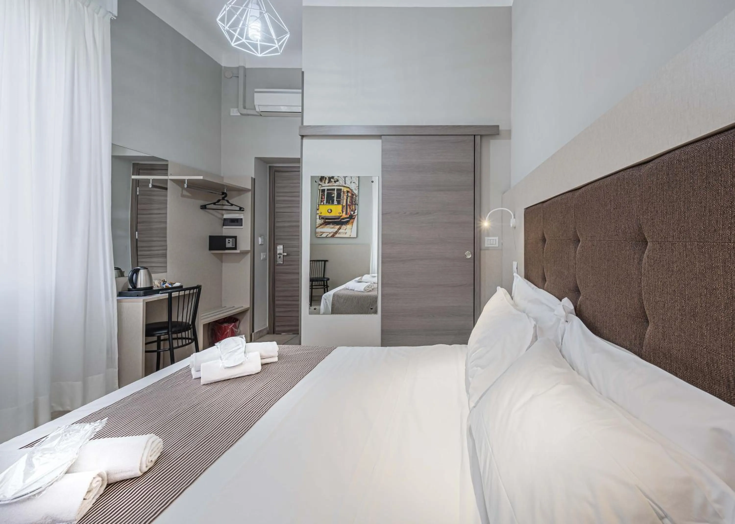 Bed in Hotel Bogart Milano