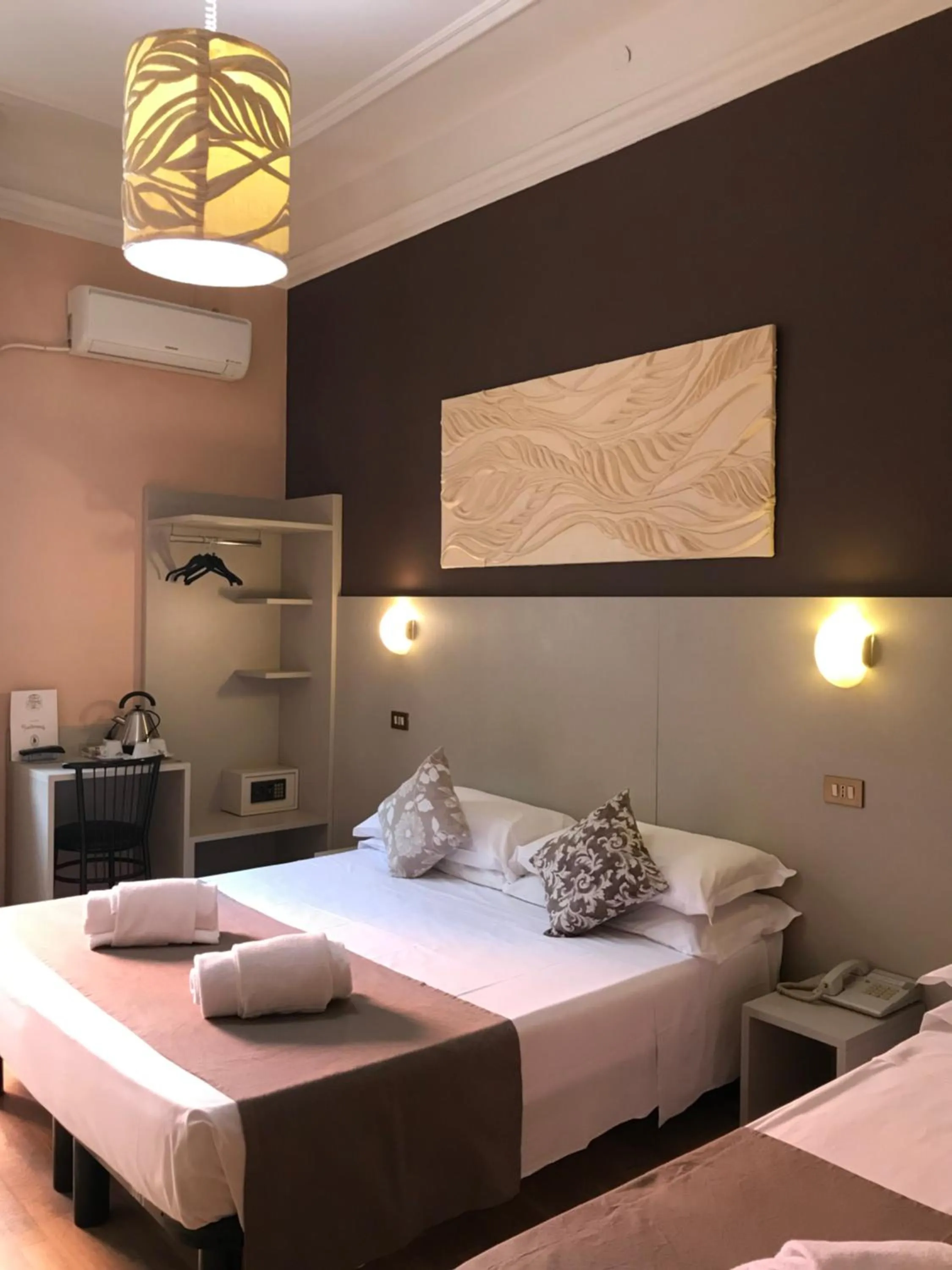 Bed in Hotel Bogart Milano