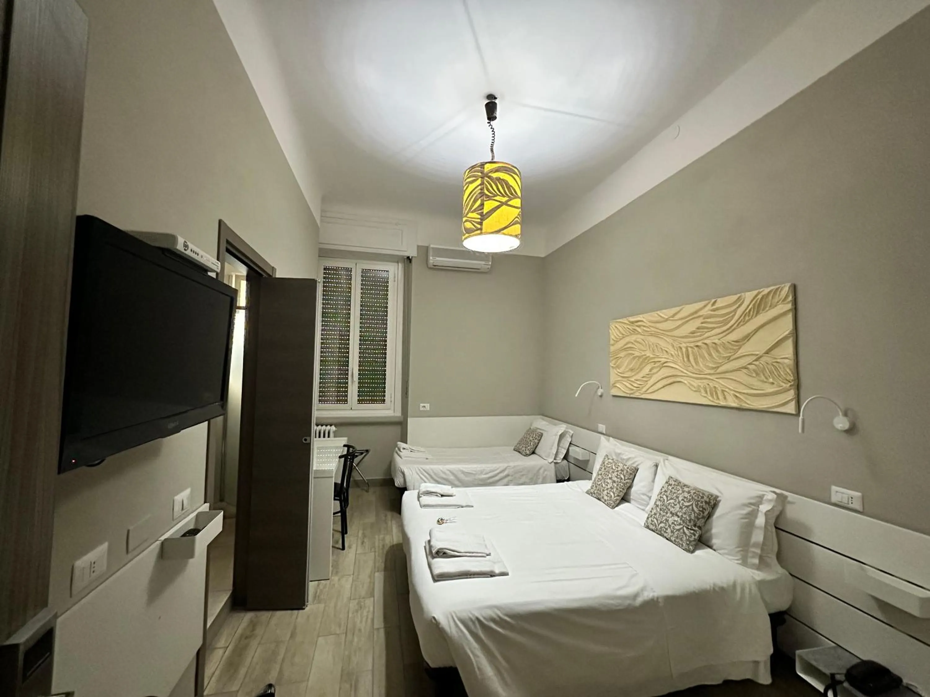Bedroom, Bed in Hotel Bogart Milano