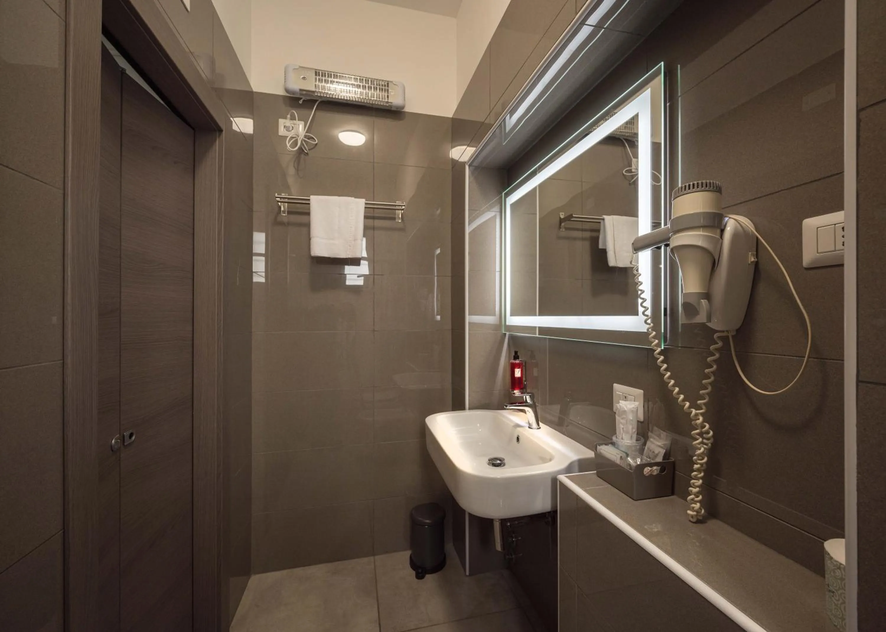 Shower in Hotel Bogart Milano