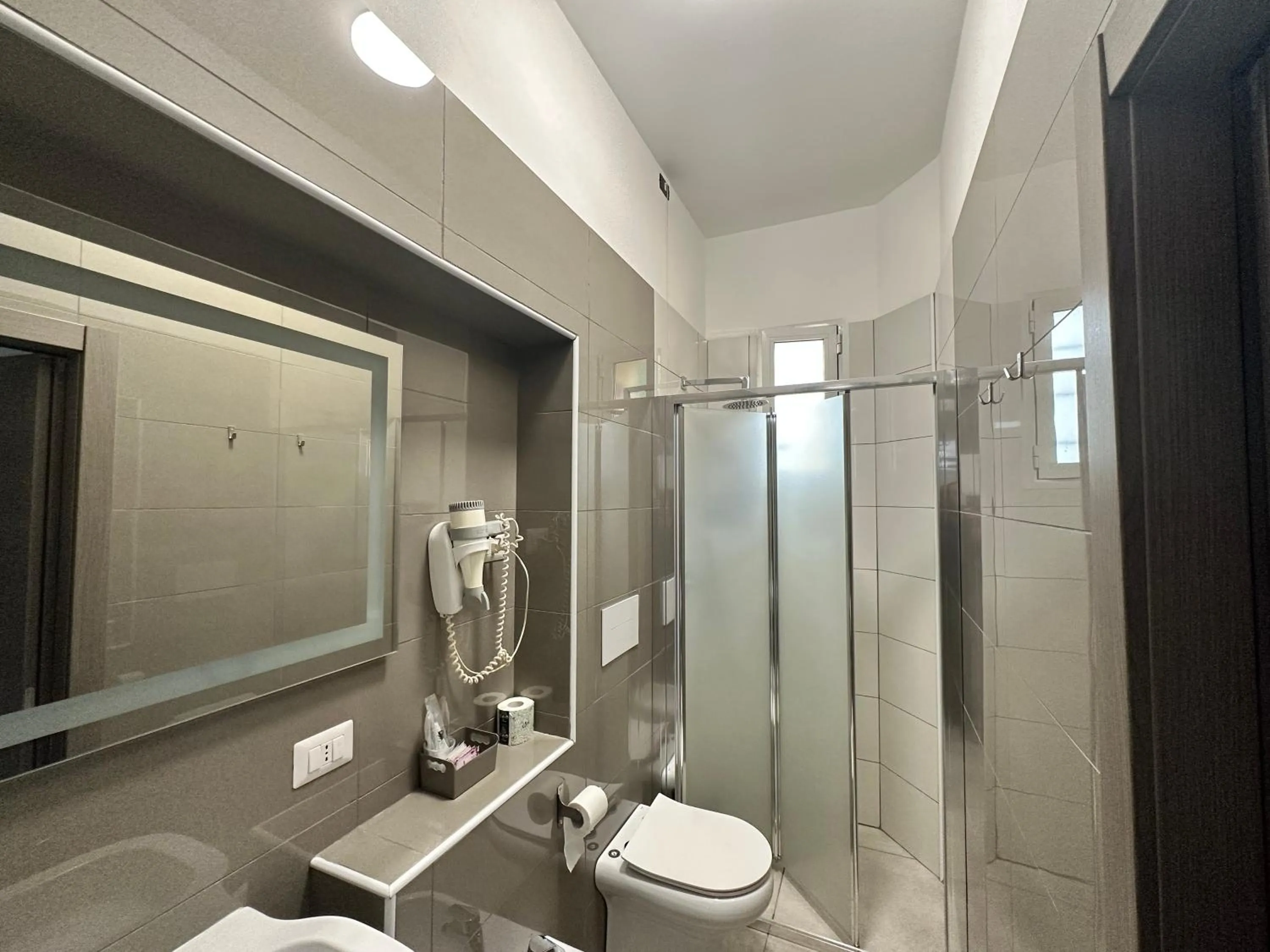 Shower in Hotel Bogart Milano