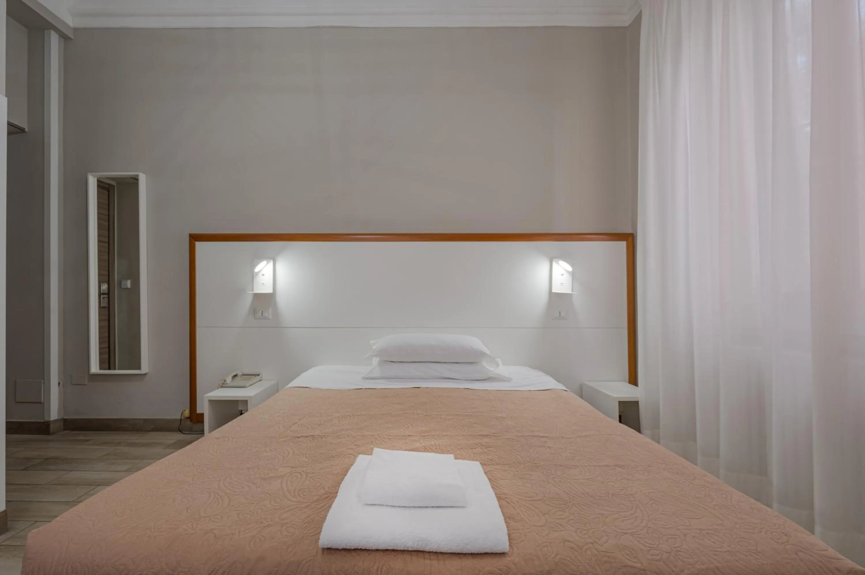 Bed in Hotel Bogart Milano