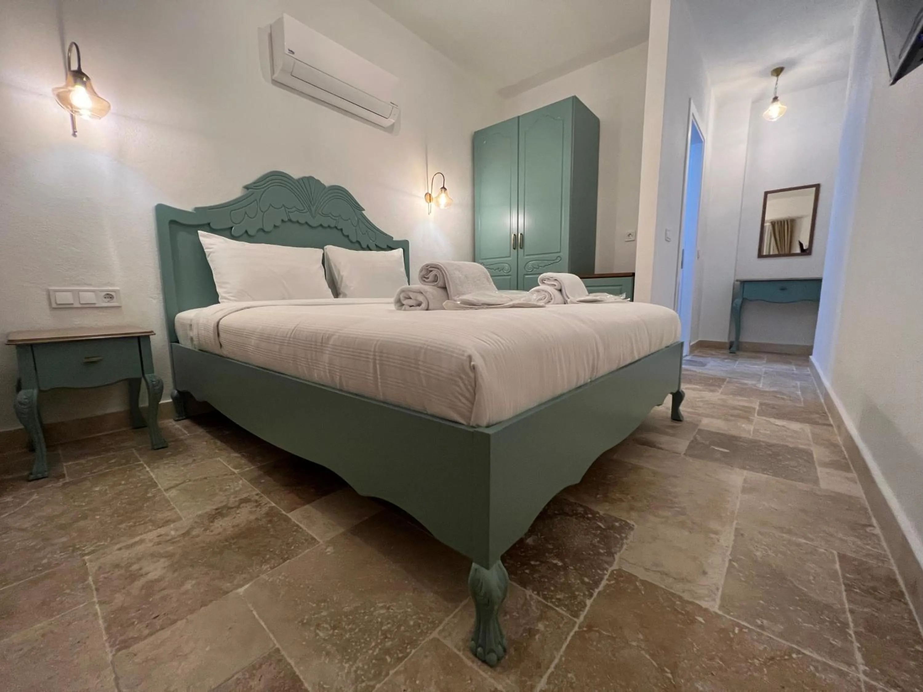 Photo of the whole room, Bed in My Angels Alaçatı