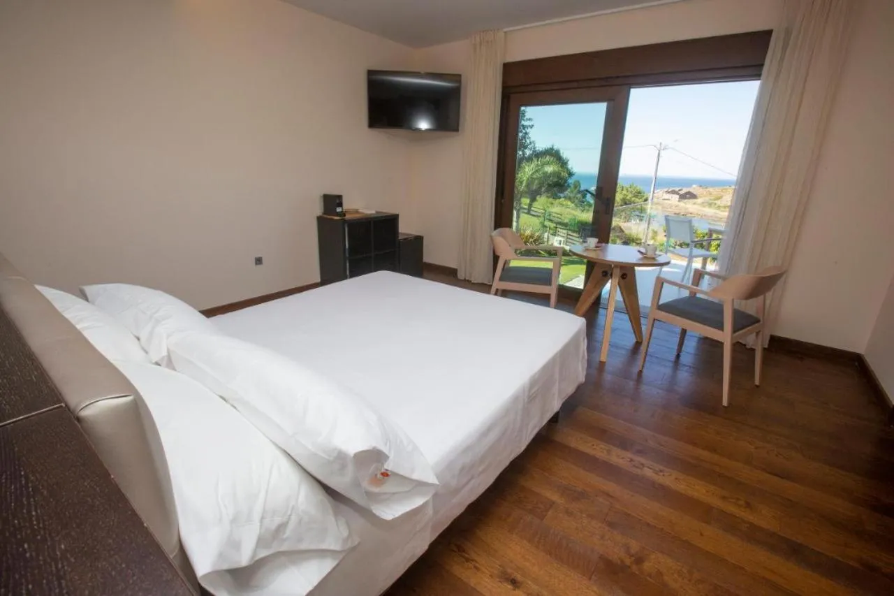 Double Room with Spa Bath in A Ballenera de Caneliñas