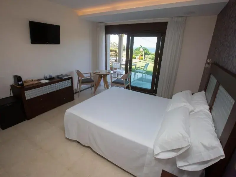 Double Room with Sea View in A Ballenera de Caneliñas Double Room with Sea View in A Ballenera de Caneliñas