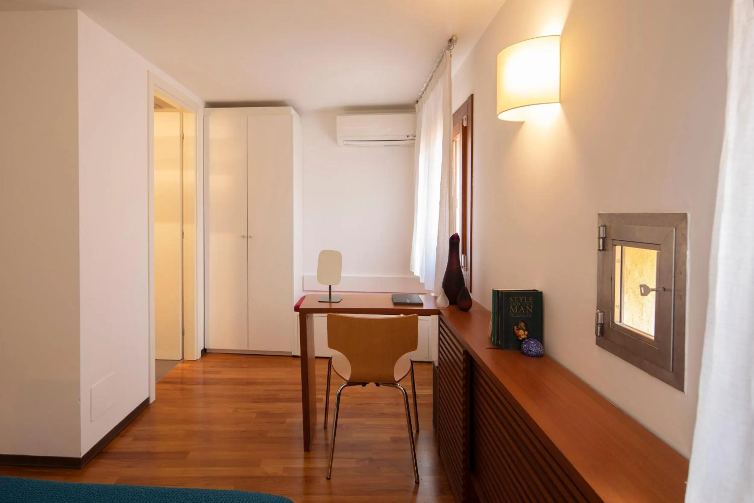 Photo of the whole room in Ca' della Scimmia - Rialto - Venice