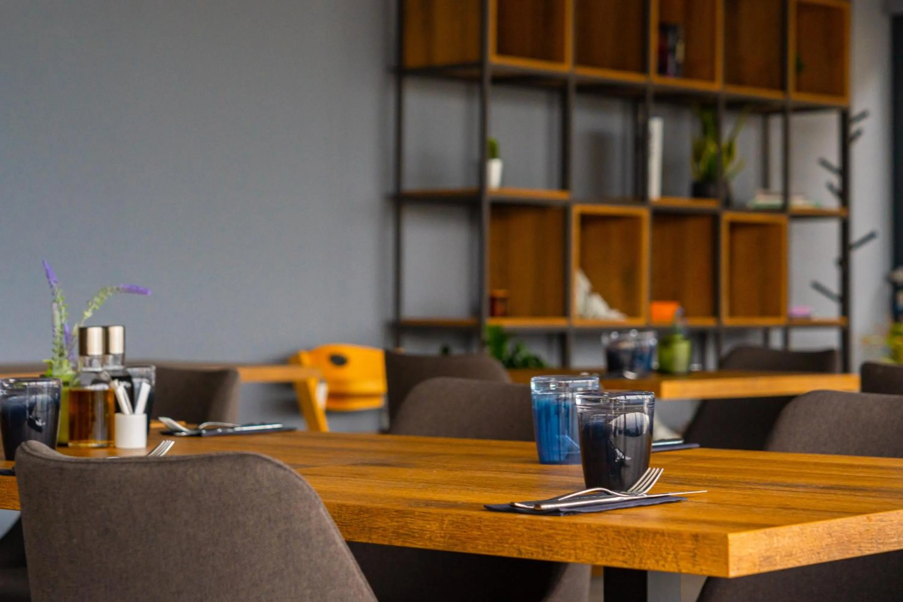 Restaurant/places to eat in Moro Inn