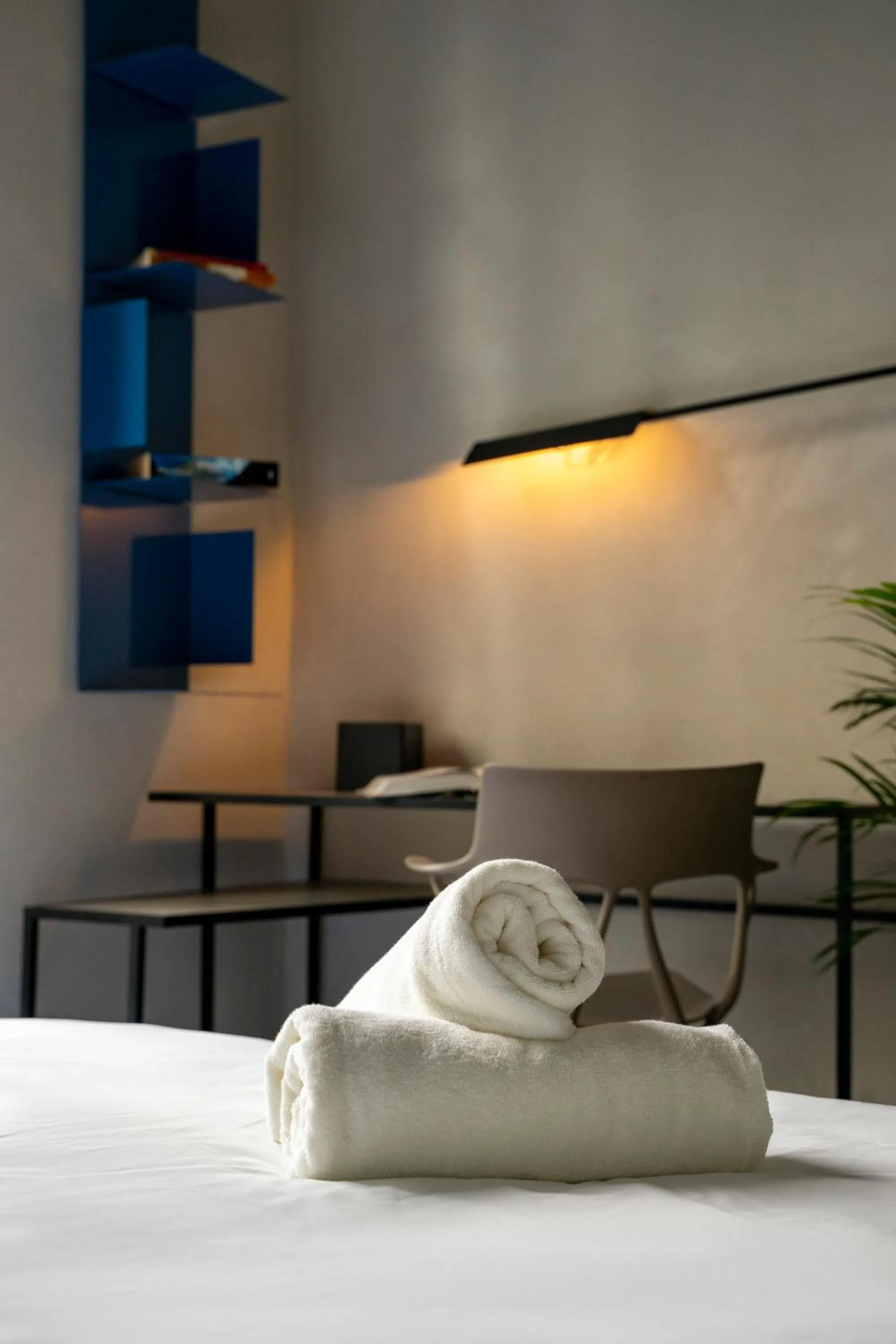 Bedroom, Bed in Moro Inn